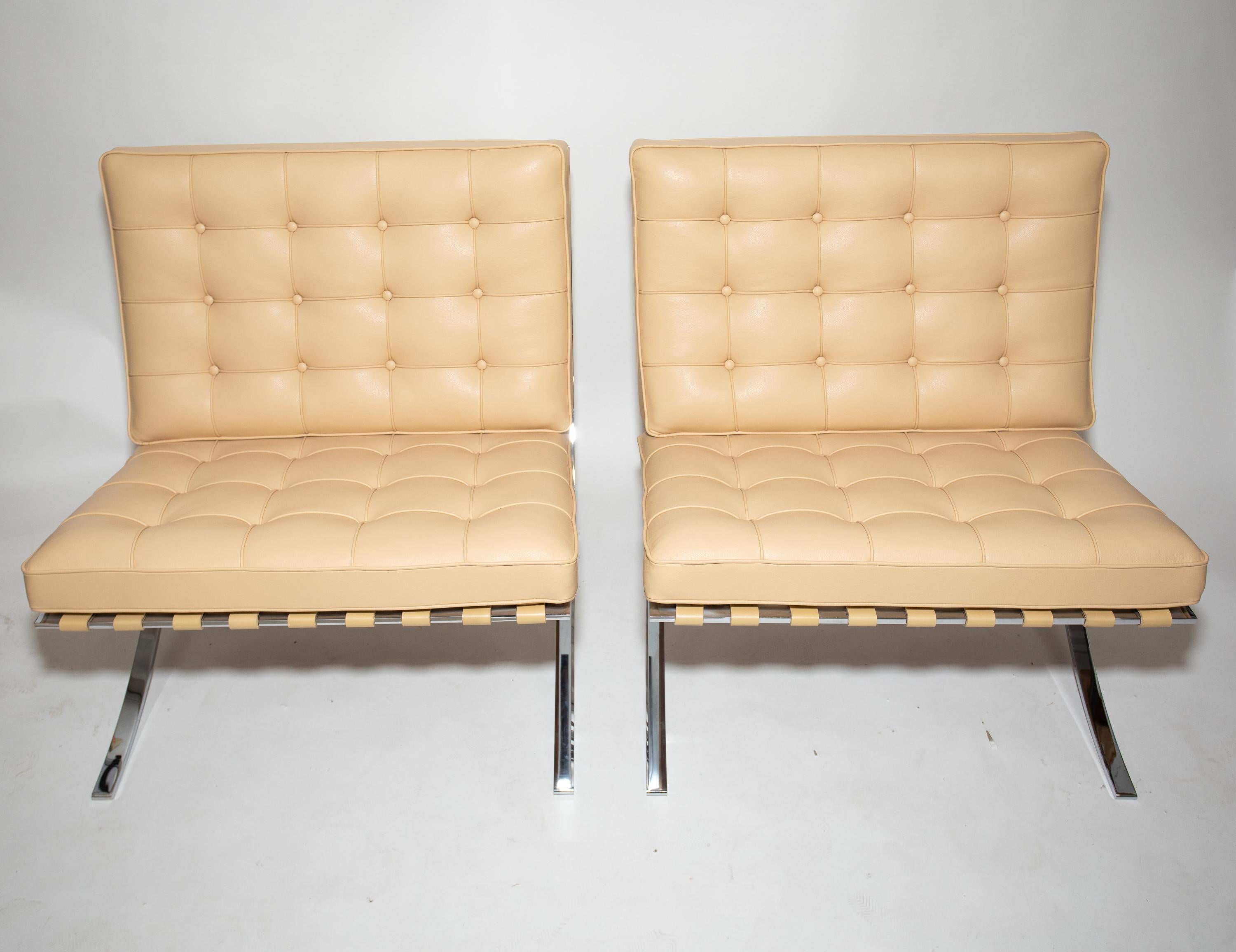 Mies Van Der Rohe Barcelona Chairs for Knoll In Good Condition In West Palm Beach, FL