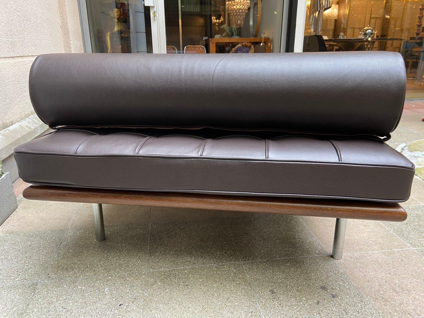 Mies van der Rohe, Barcelona Daybed Brown Leather, 2017 In Excellent Condition In Saint ouen, FR