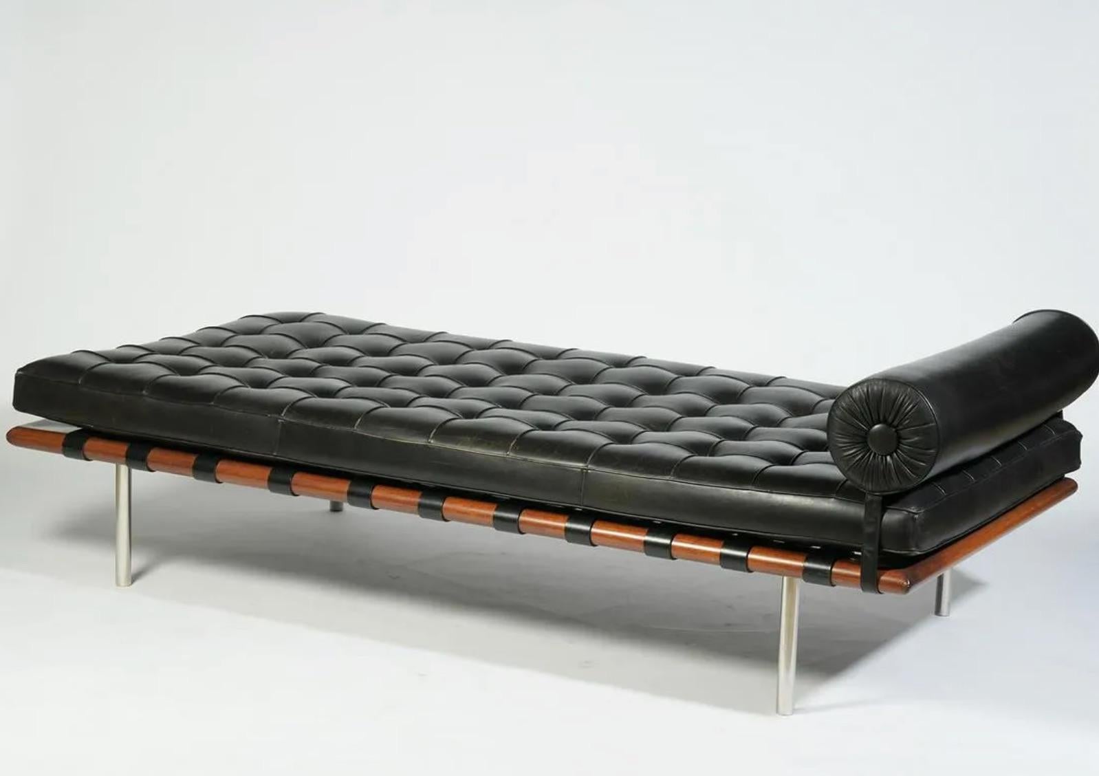 American Mies van der Rohe Barcelona Daybed Knoll