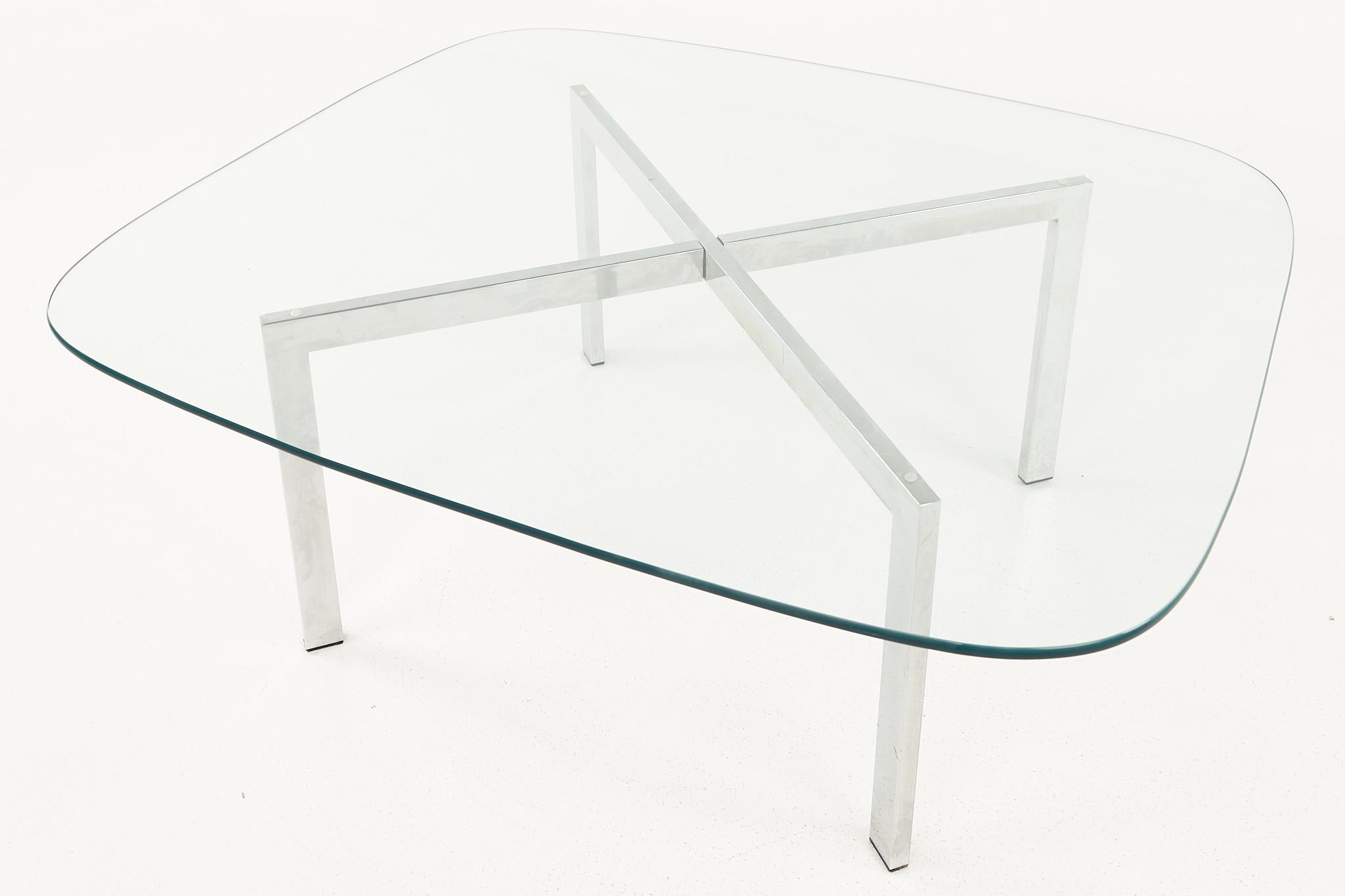 Mies Van Der Rohe Barcelona Style Mid Century Chrome and Glass Coffee Table For Sale 2