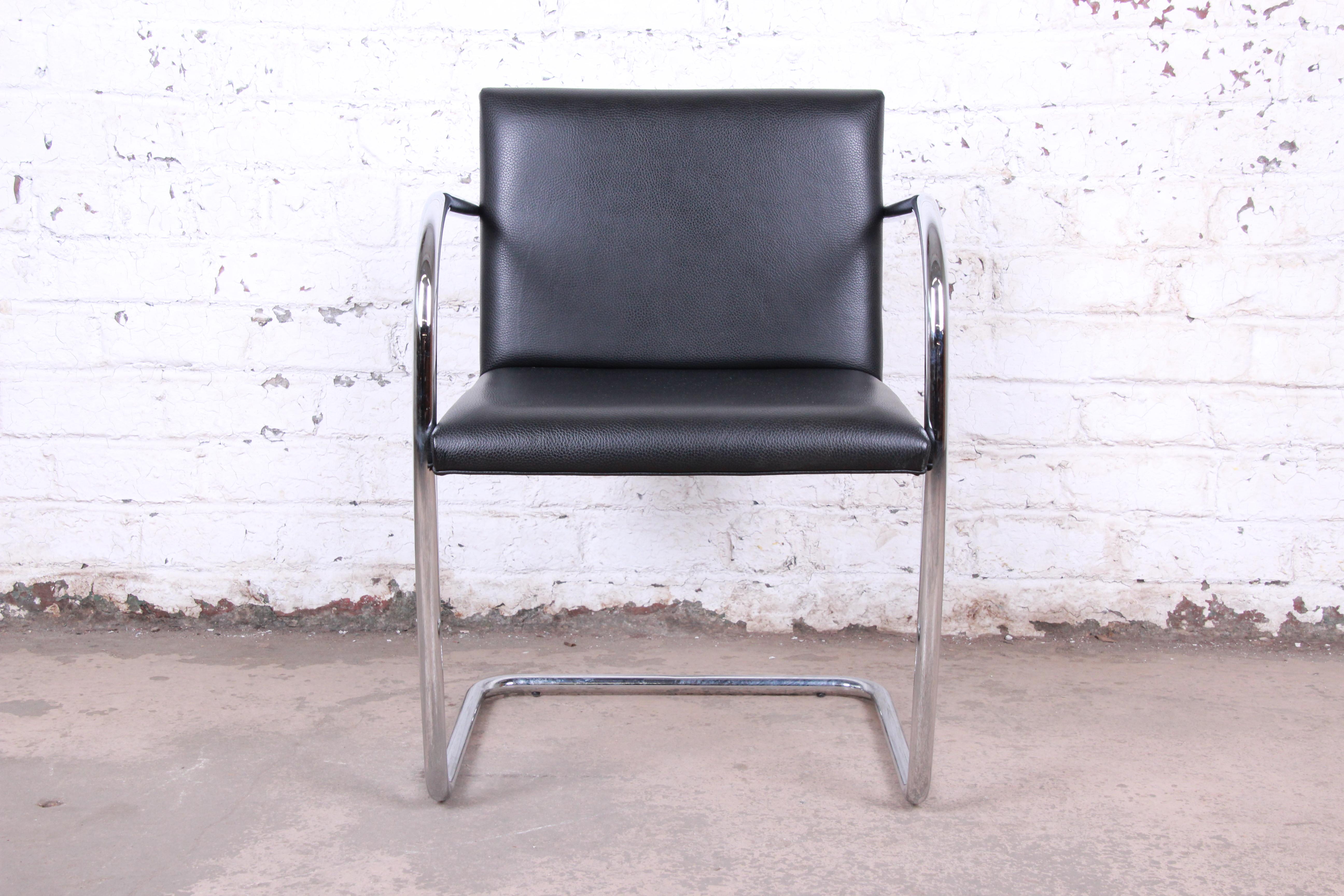 An exceptional Mid-Century Modern Brno tubular club or lounge chair

Designed by Ludwig Mies van der Rohe in 1930 for the Tugendhat House.

Italy, circa 1980s

Chrome-plated steel frame with leather upholstery.

Measures: 21.5