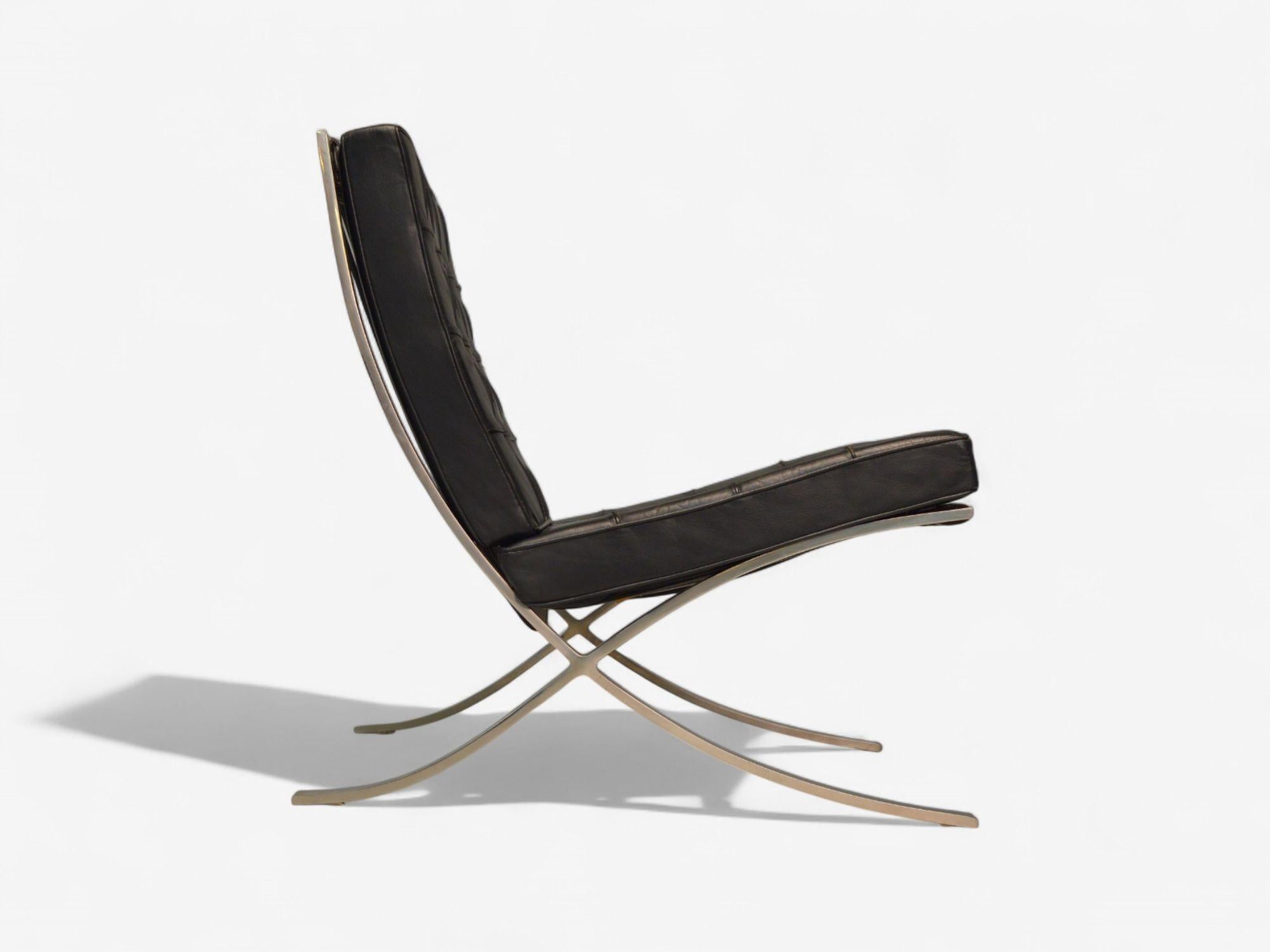 Mies van der Rohe, Black Leather, Chrome, Early Barcelona Chairs, USA, 1960s For Sale 2