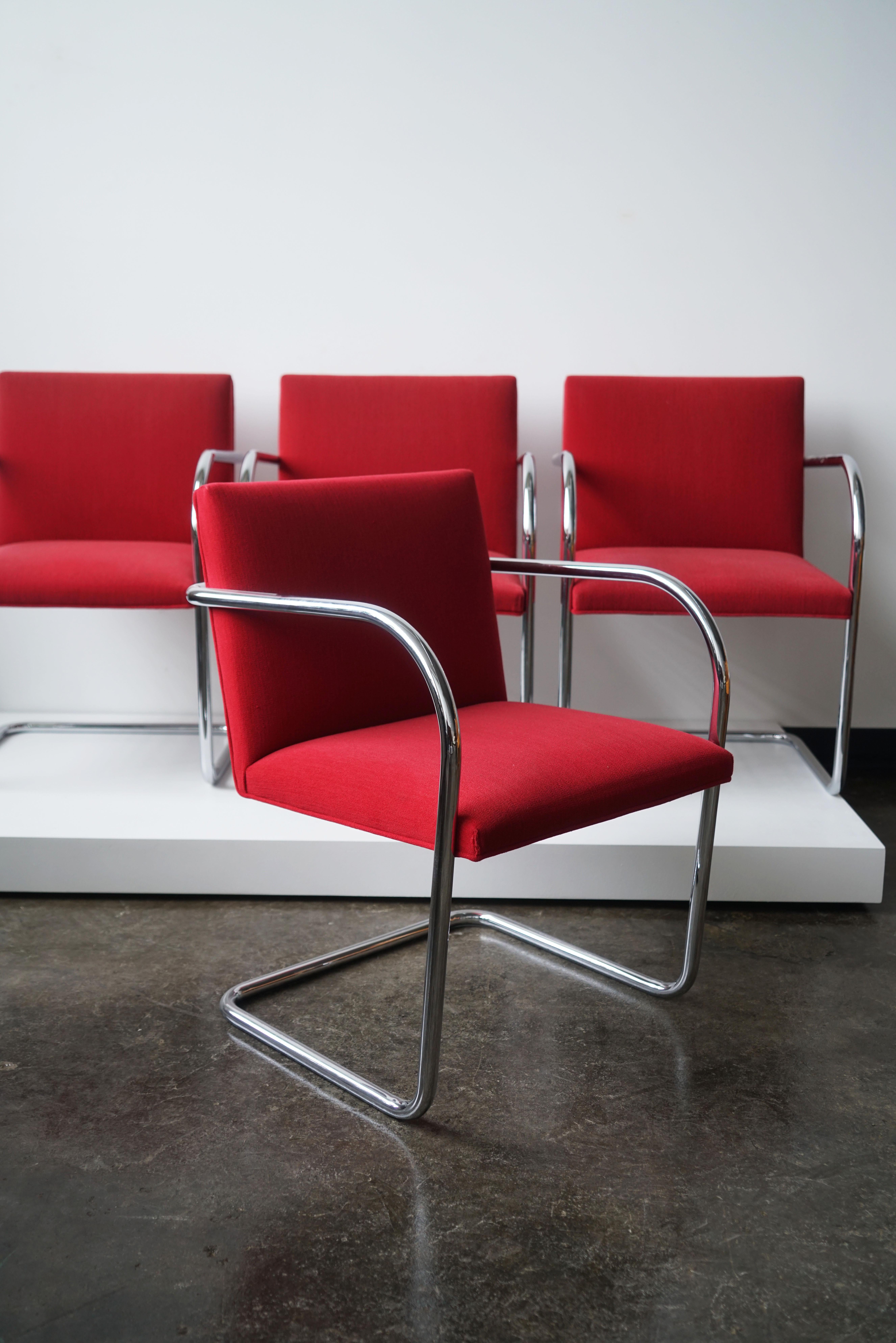Mies Van Der Rohe Brno-Stühle für Knoll in Rot, 4er-Set (Moderne der Mitte des Jahrhunderts)