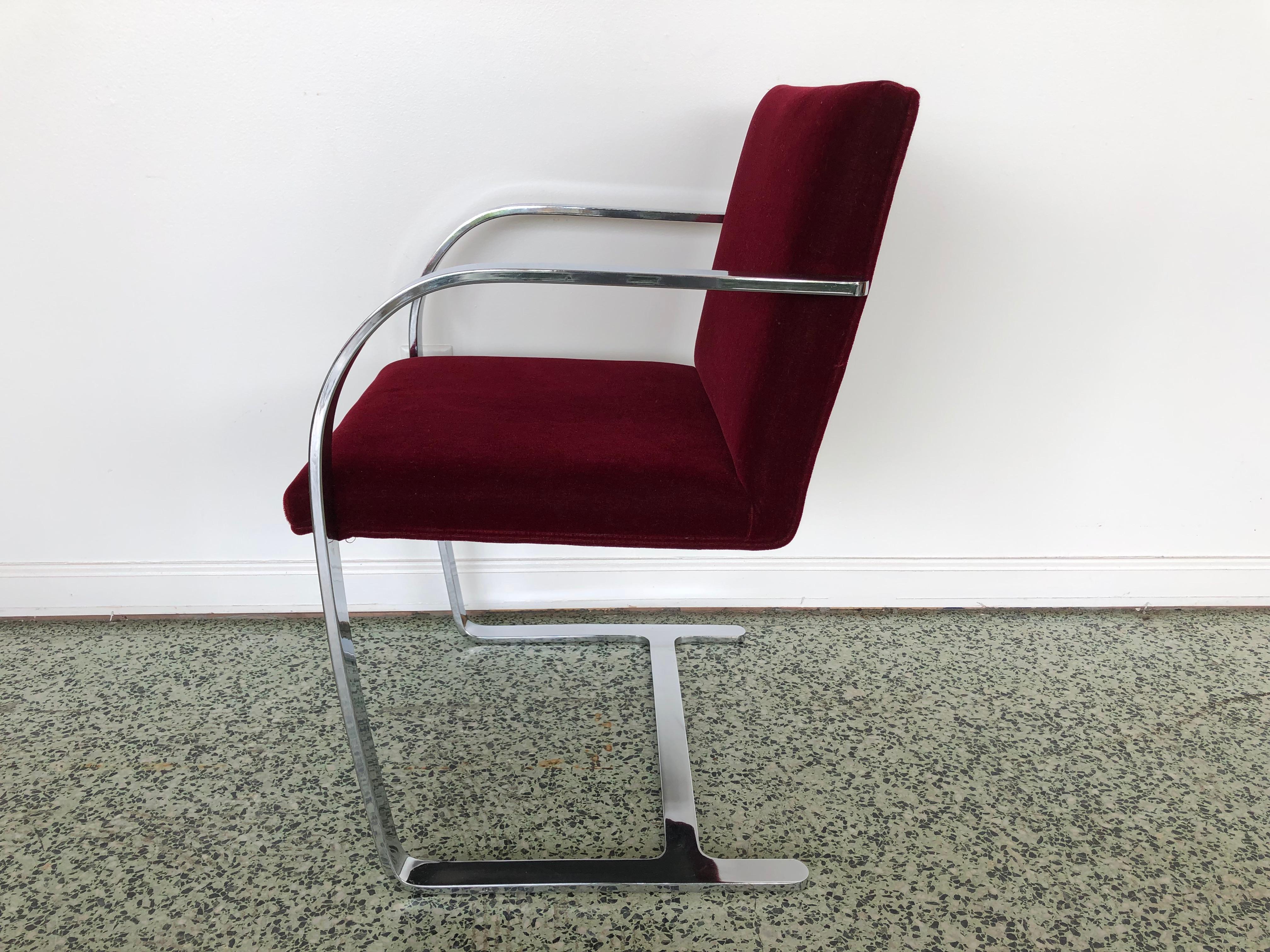 Mies van der Rohe Brno Chrome Cantilever Dining Chairs, Set of 4 In Good Condition In St. Louis, MO