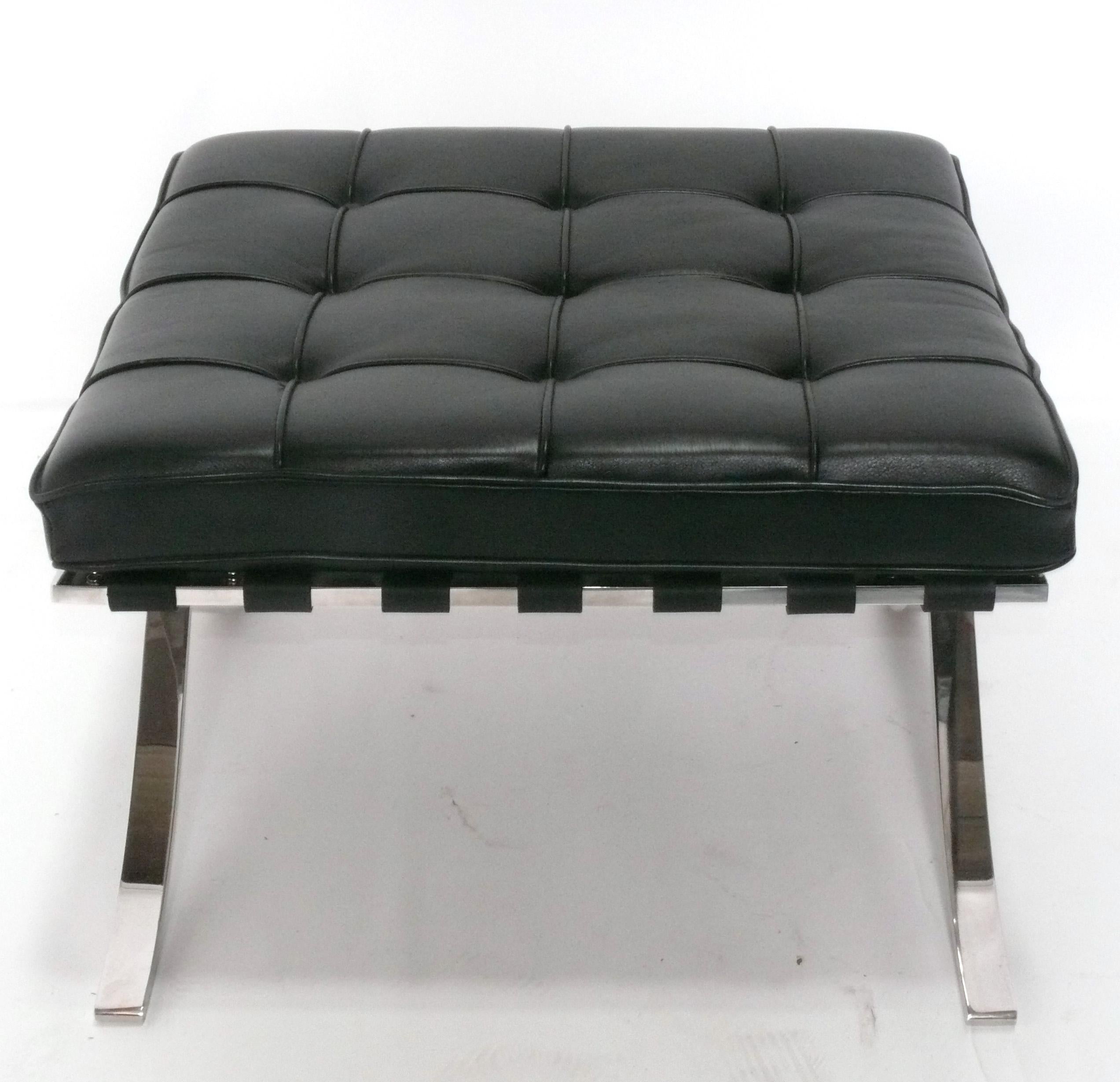 Mies van der Rohe para Knoll Sillas y otomana Barcelona en venta 1