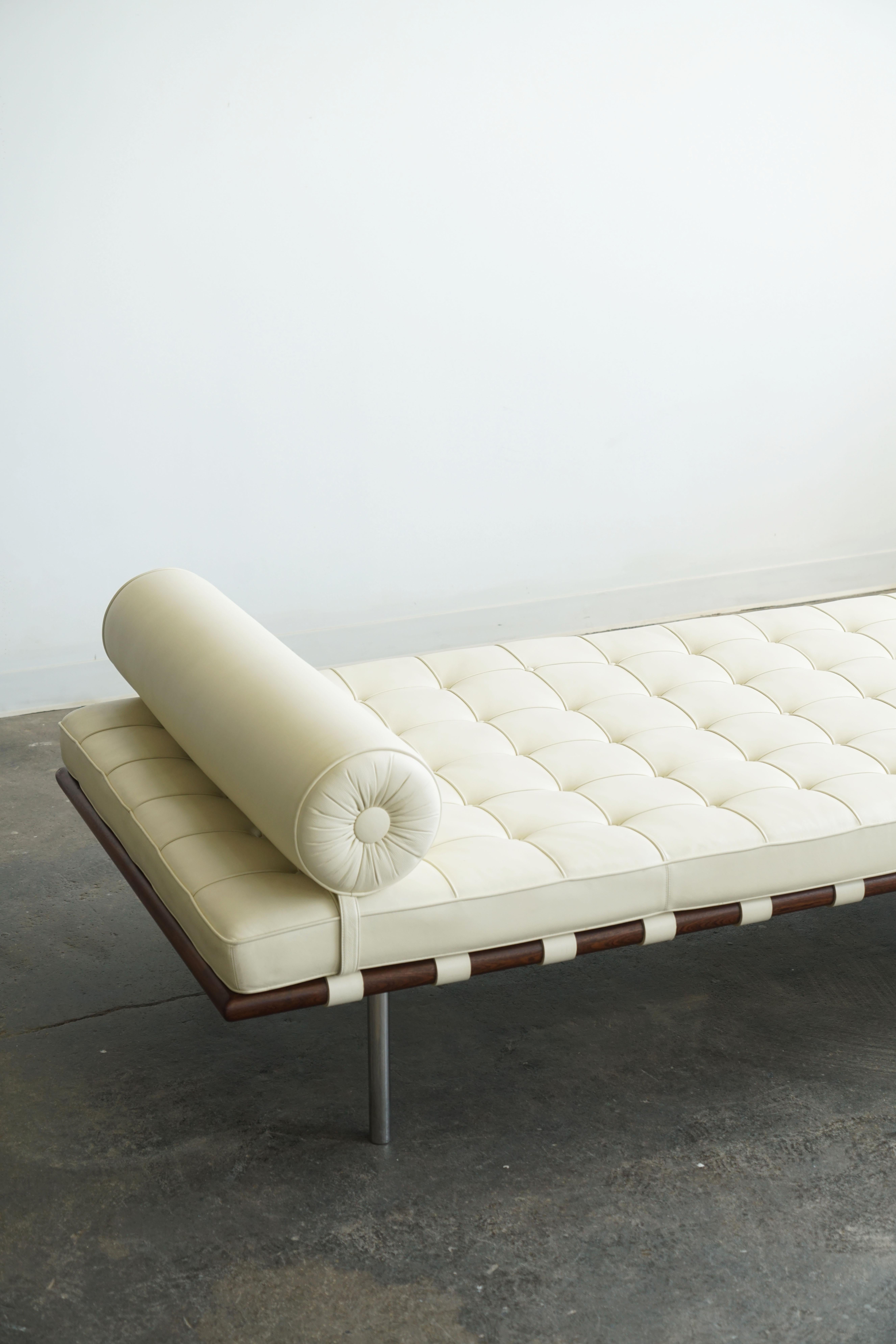 Mies van der Rohe für Knoll Barcelona Couch-Tagesbett aus elfenbeinfarbenem Leder im Angebot 1
