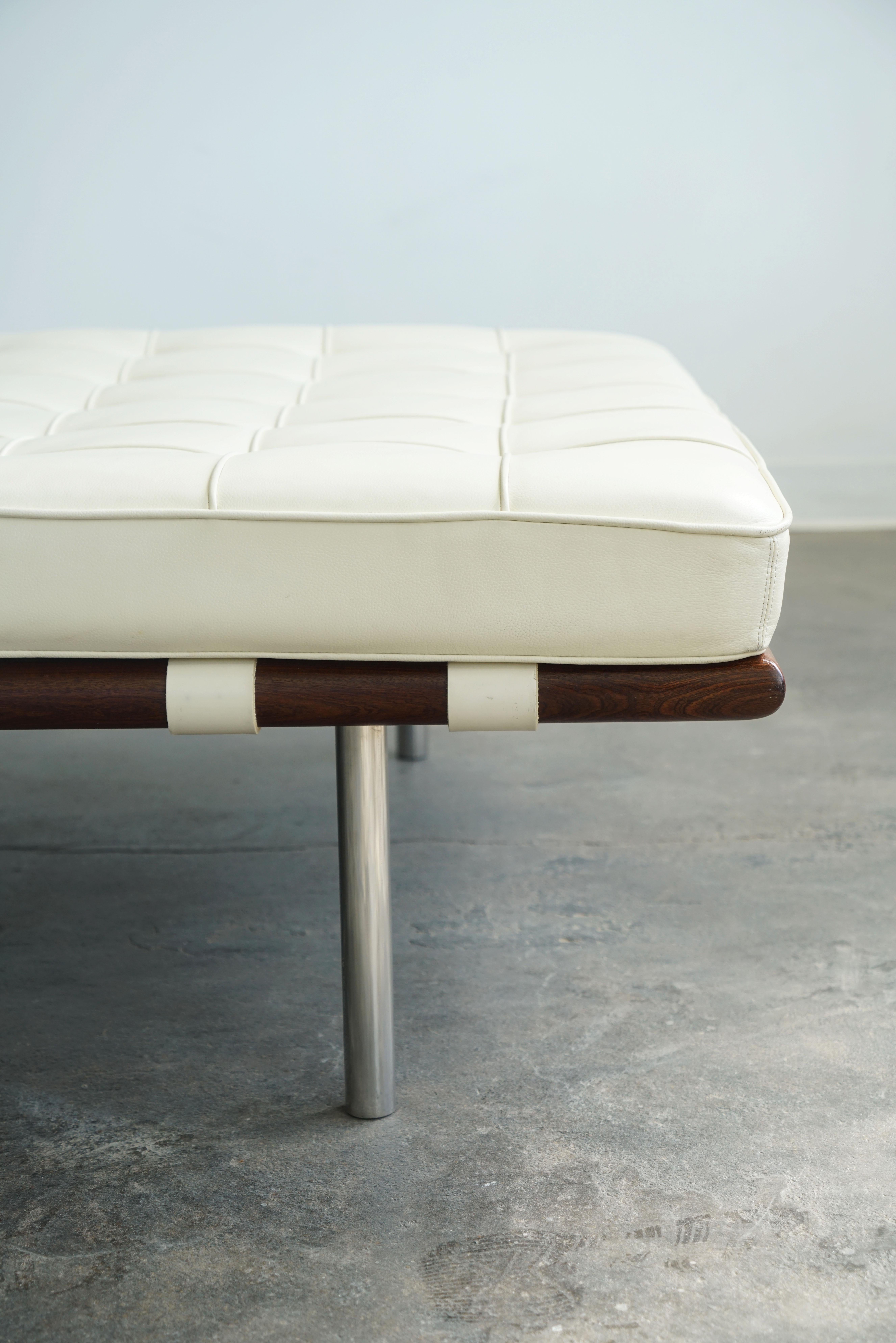 Mies van der Rohe für Knoll Barcelona Couch-Tagesbett aus elfenbeinfarbenem Leder im Angebot 3