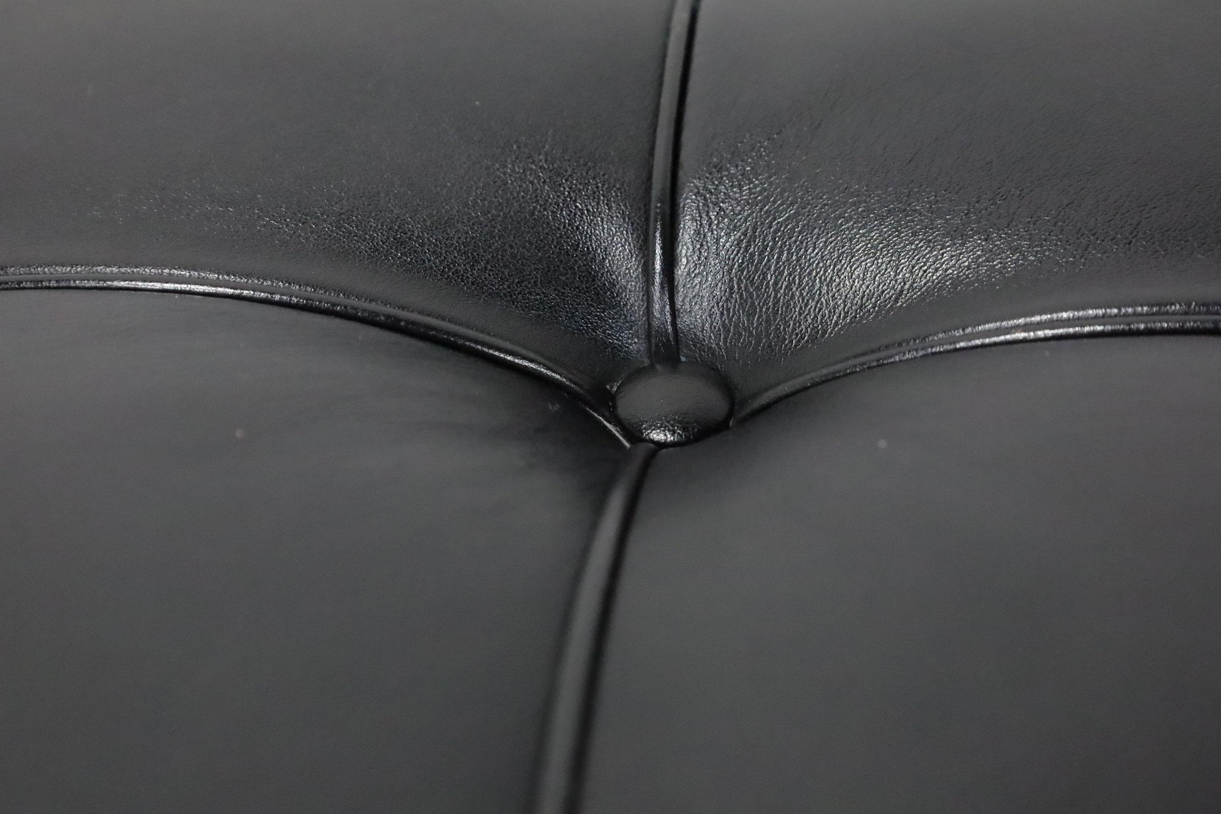 Mies van der Rohe for Knoll Barcelona Daybed/Couch in Black Leather For Sale 2