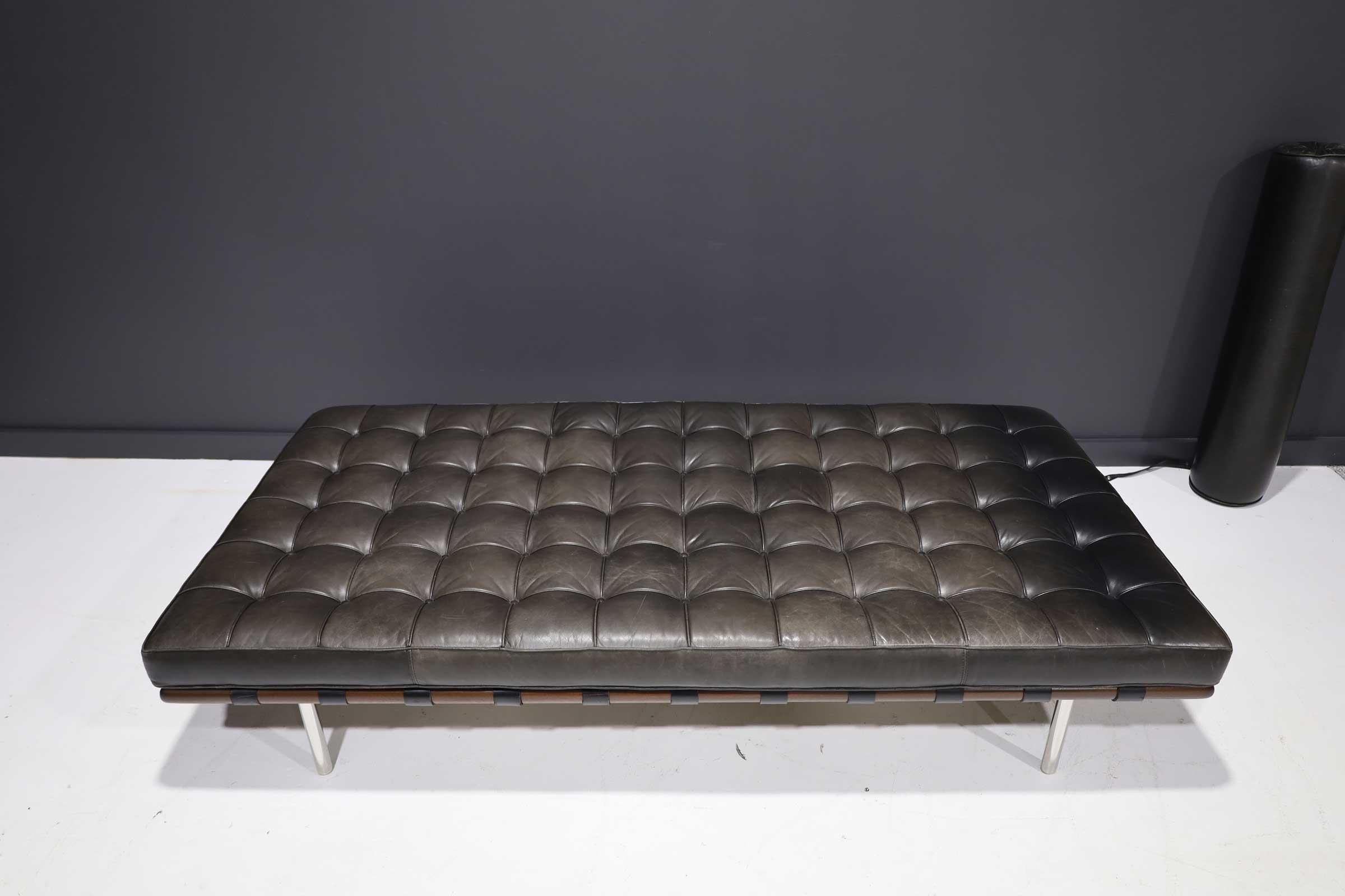 Mies van der Rohe for Knoll Barcelona Daybed in Black Leather 5