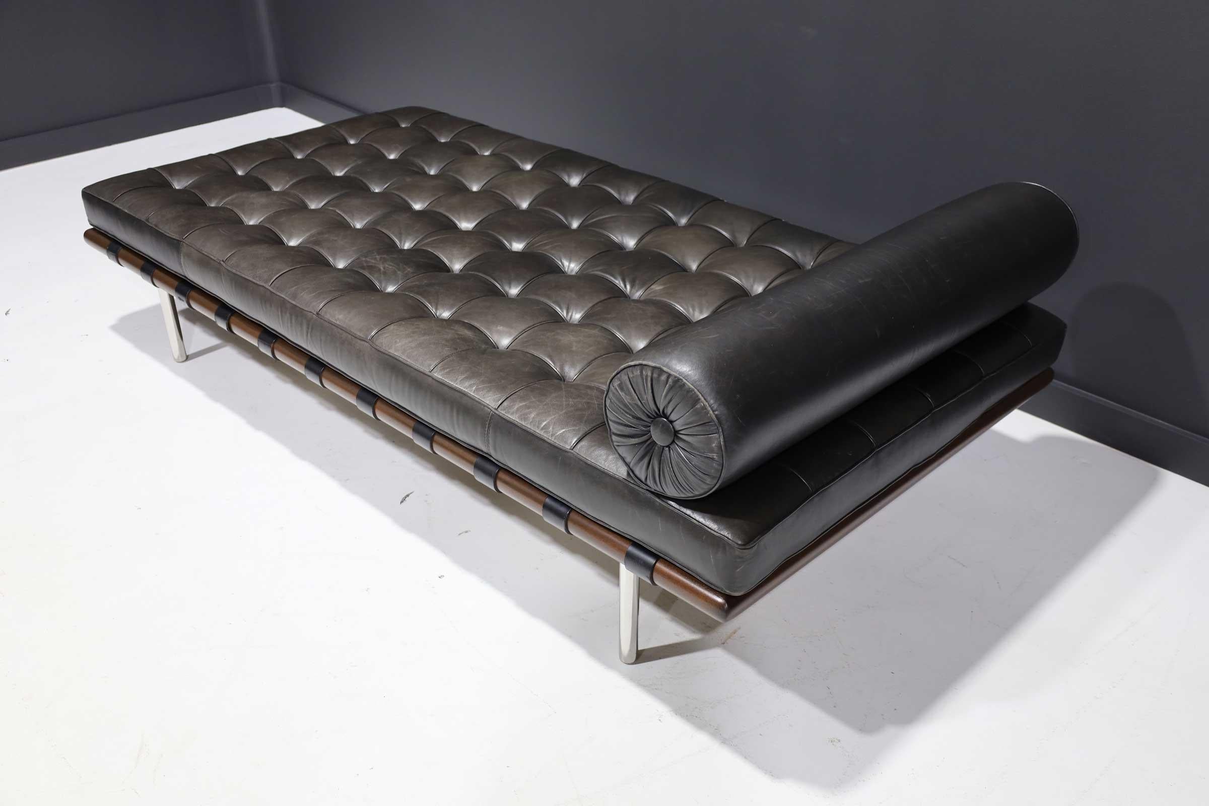 Mid-Century Modern Mies van der Rohe for Knoll Barcelona Daybed in Black Leather