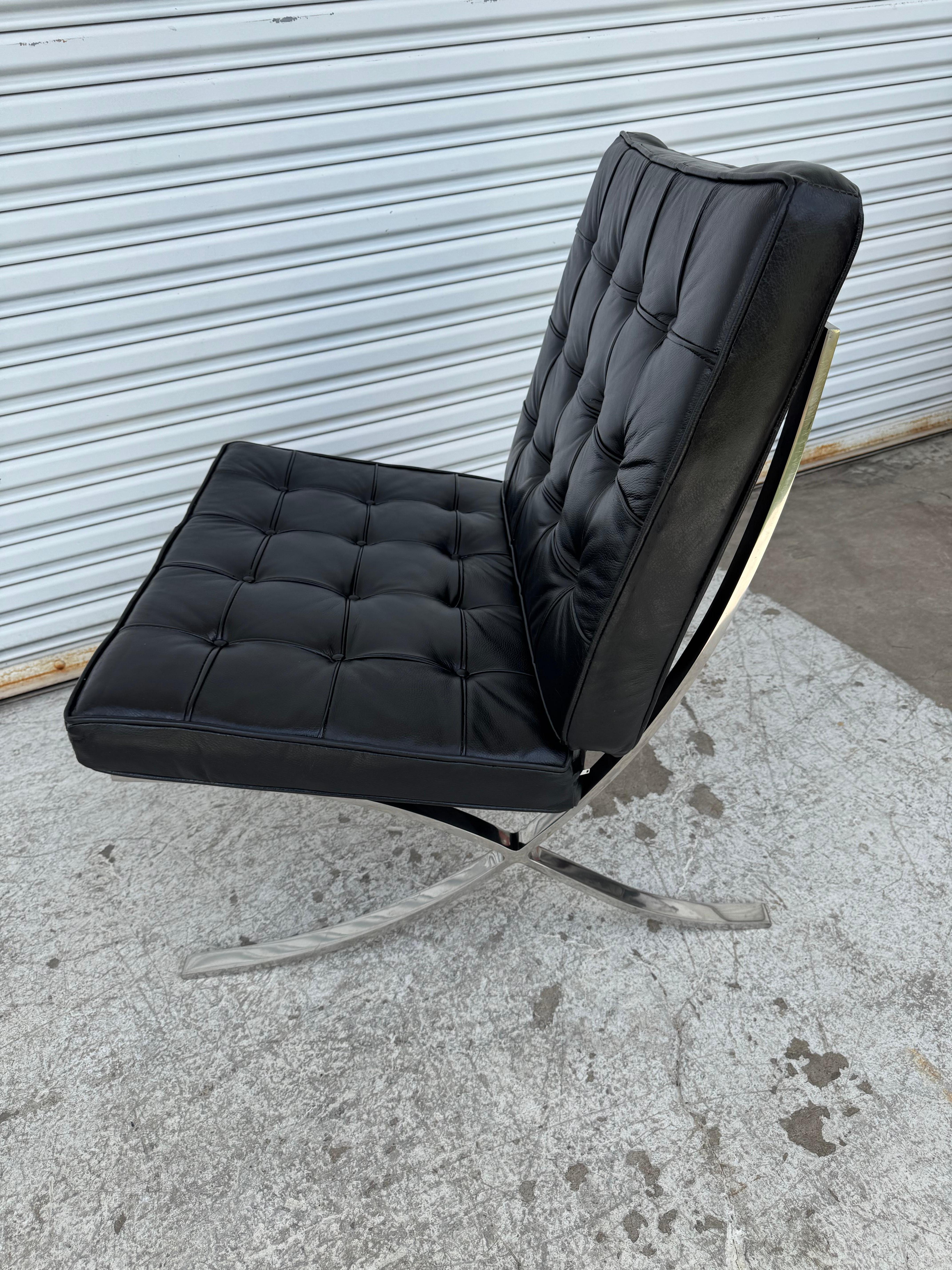 American Mies van der Rohe for Knoll Black Tufted Leather Barcelona Chair For Sale
