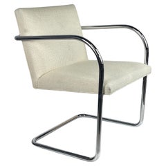 Sedia Brno di Mies Van Der Rohe per Knoll in tappezzeria Cato 60 disponibile