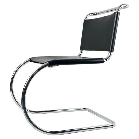 Mies van der Rohe pour Knoll International Chaise MR 256cs, cuir noir, années 1980. en vente