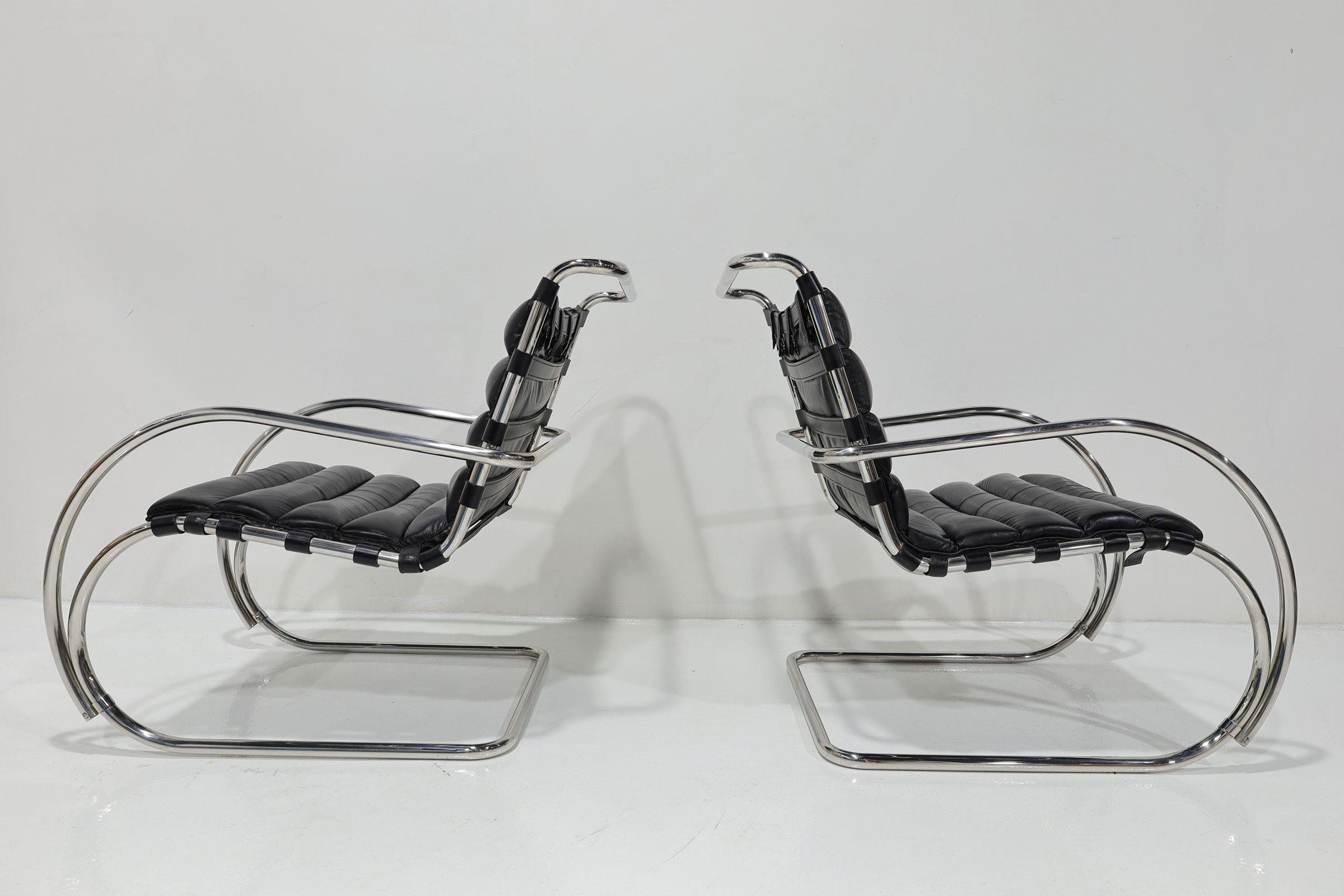 Mies Van Der Rohe for Knoll MR Black Leather Lounge Chairs 2