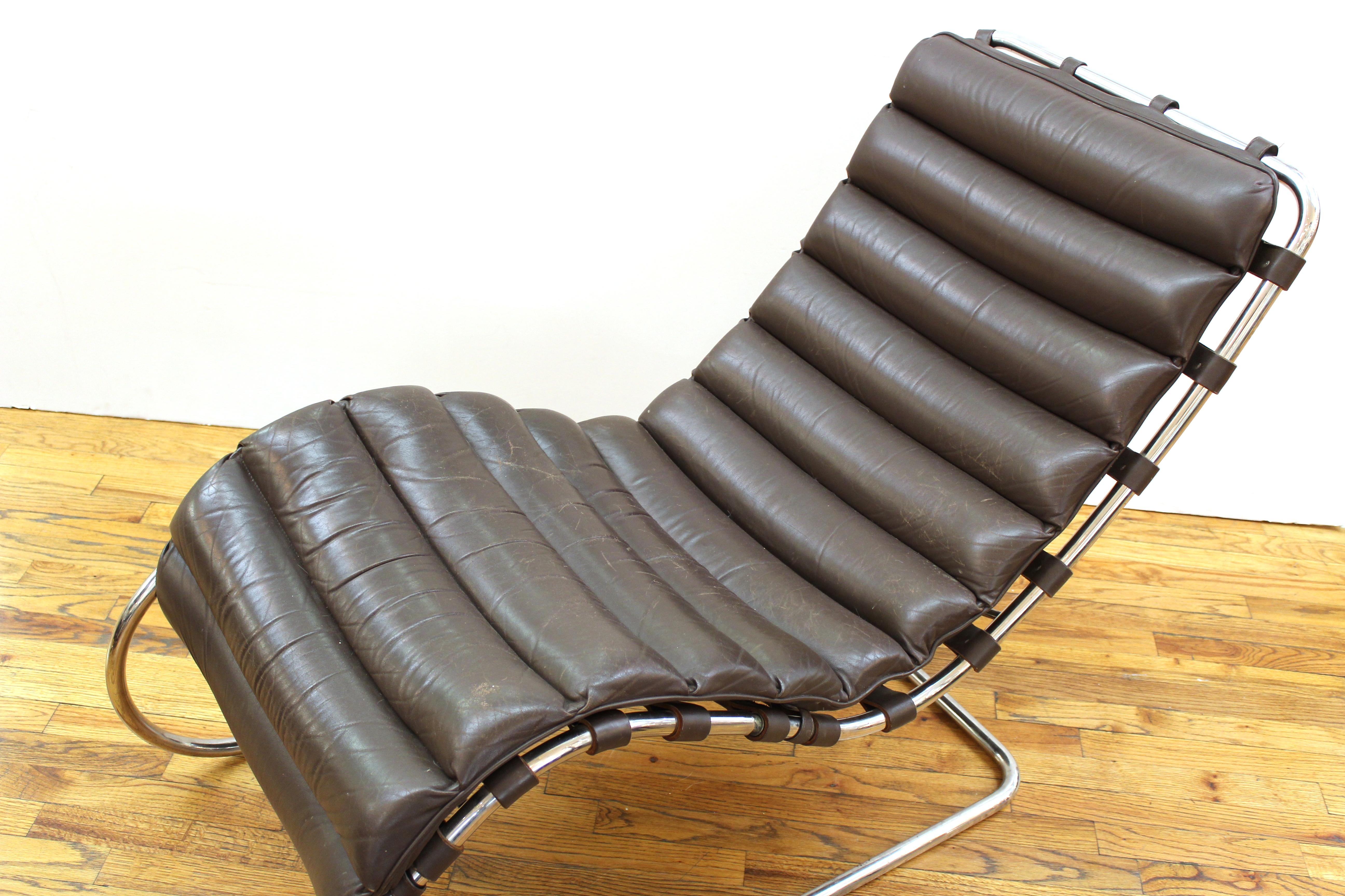 chaise longue mies van der rohe