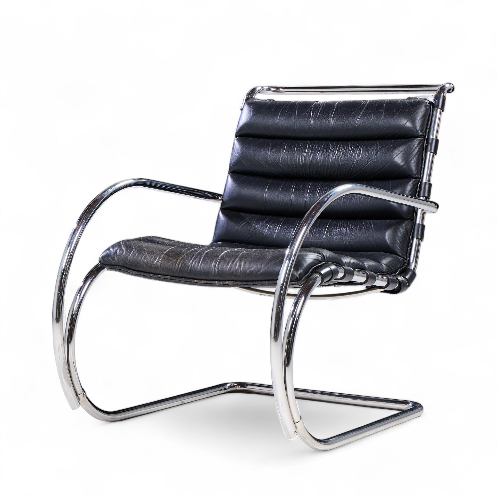 20ième siècle Mies van der Rohe for Knoll MR Mid Century Lounge Chairs en cuir noir - Paire en vente