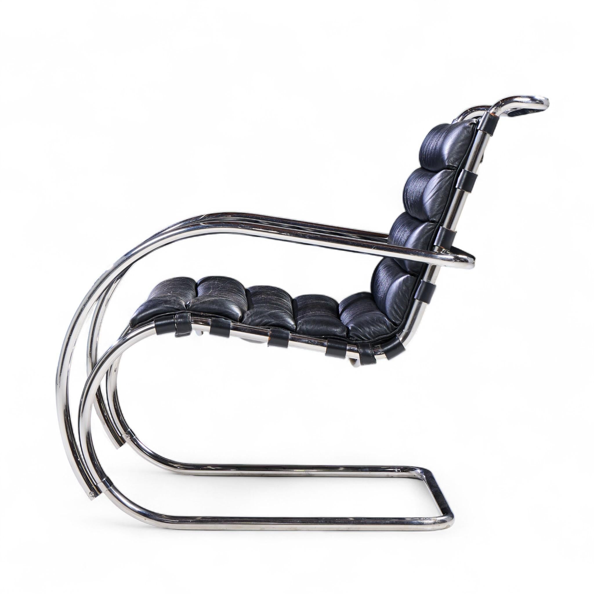 Métal Mies van der Rohe for Knoll MR Mid Century Lounge Chairs en cuir noir - Paire en vente