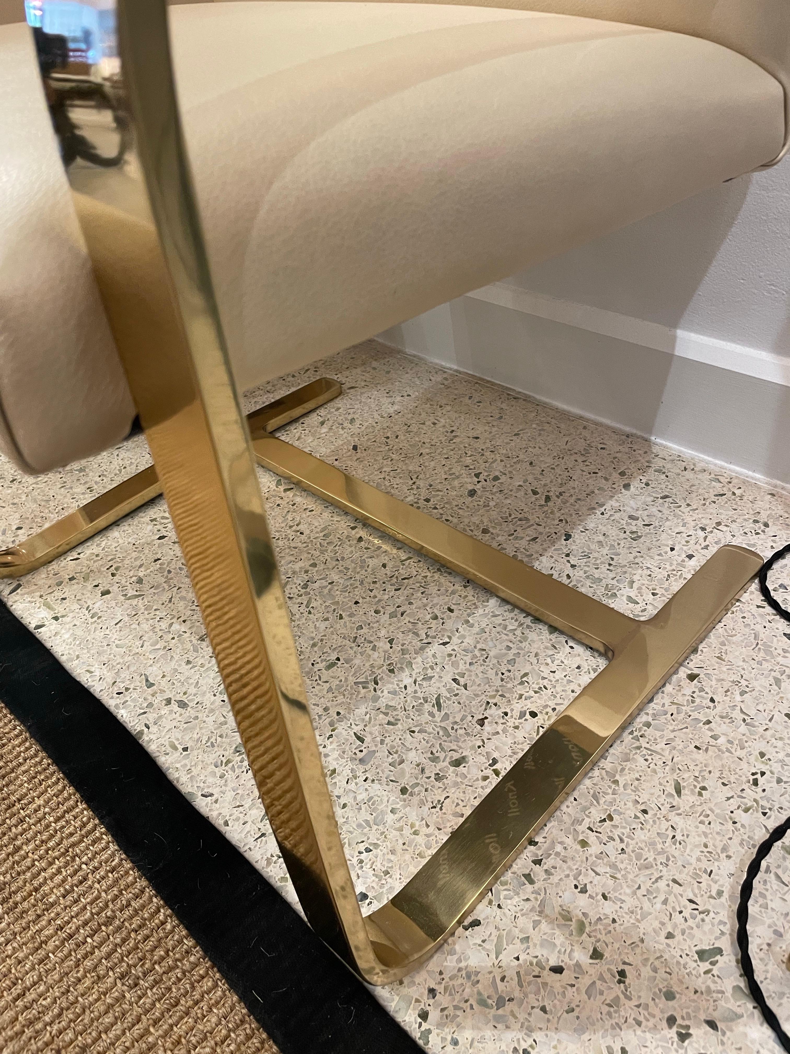 Mies Van der Rohe für Knoll Polierte Bronze Brünn Flache Bar 255 Schreibtischstuhl (Ende des 20. Jahrhunderts) im Angebot