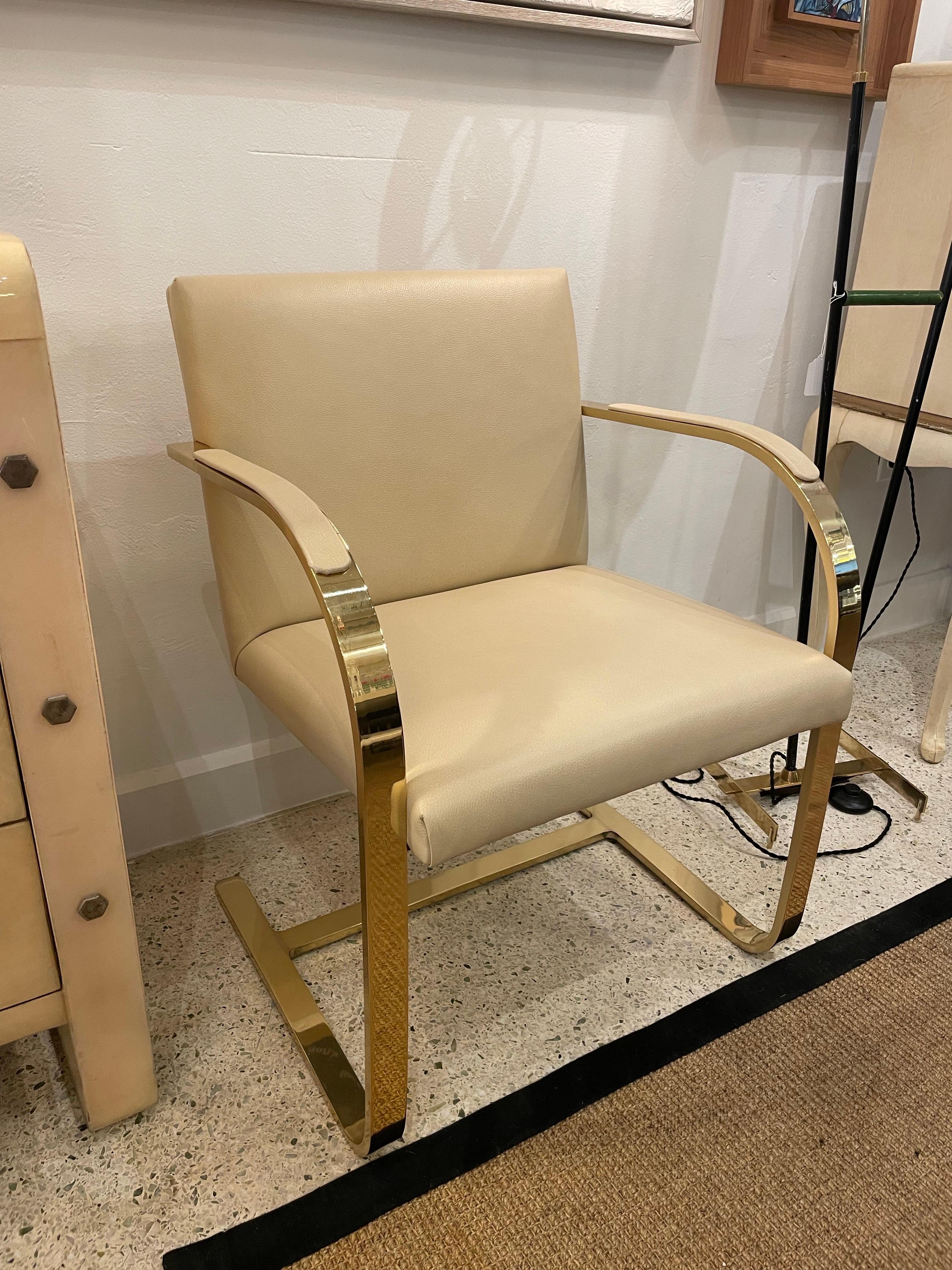 Mies Van der Rohe für Knoll Polierte Bronze Brünn Flache Bar 255 Schreibtischstuhl im Angebot 3