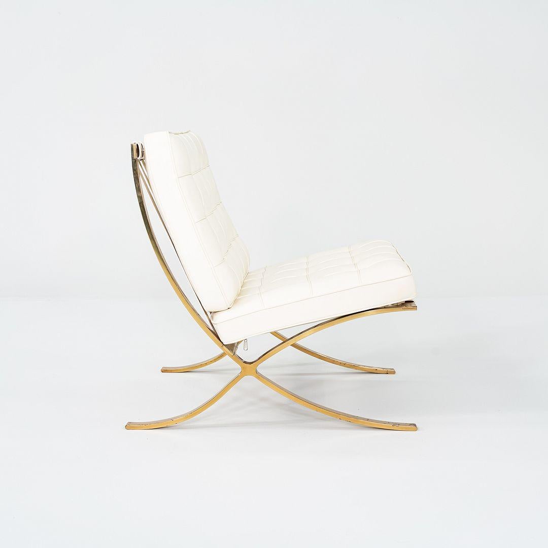 Acier Mies Van der Rohe + Gratz Barcelona Chair en cuir avec structure plaquée or en vente