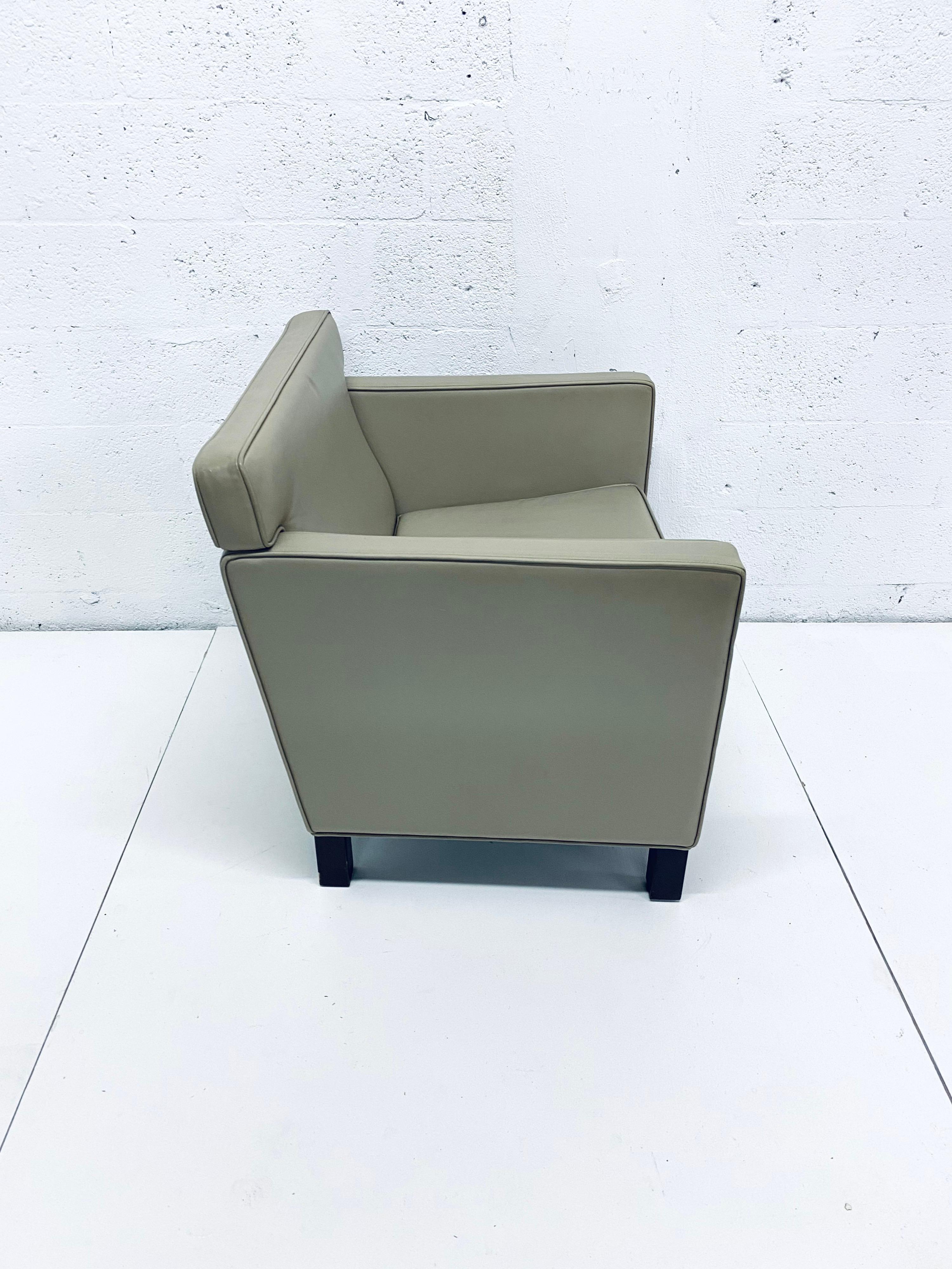 Mies van der Rohe Krefeld Leder-Clubsessel für Knoll International (Ende des 20. Jahrhunderts) im Angebot