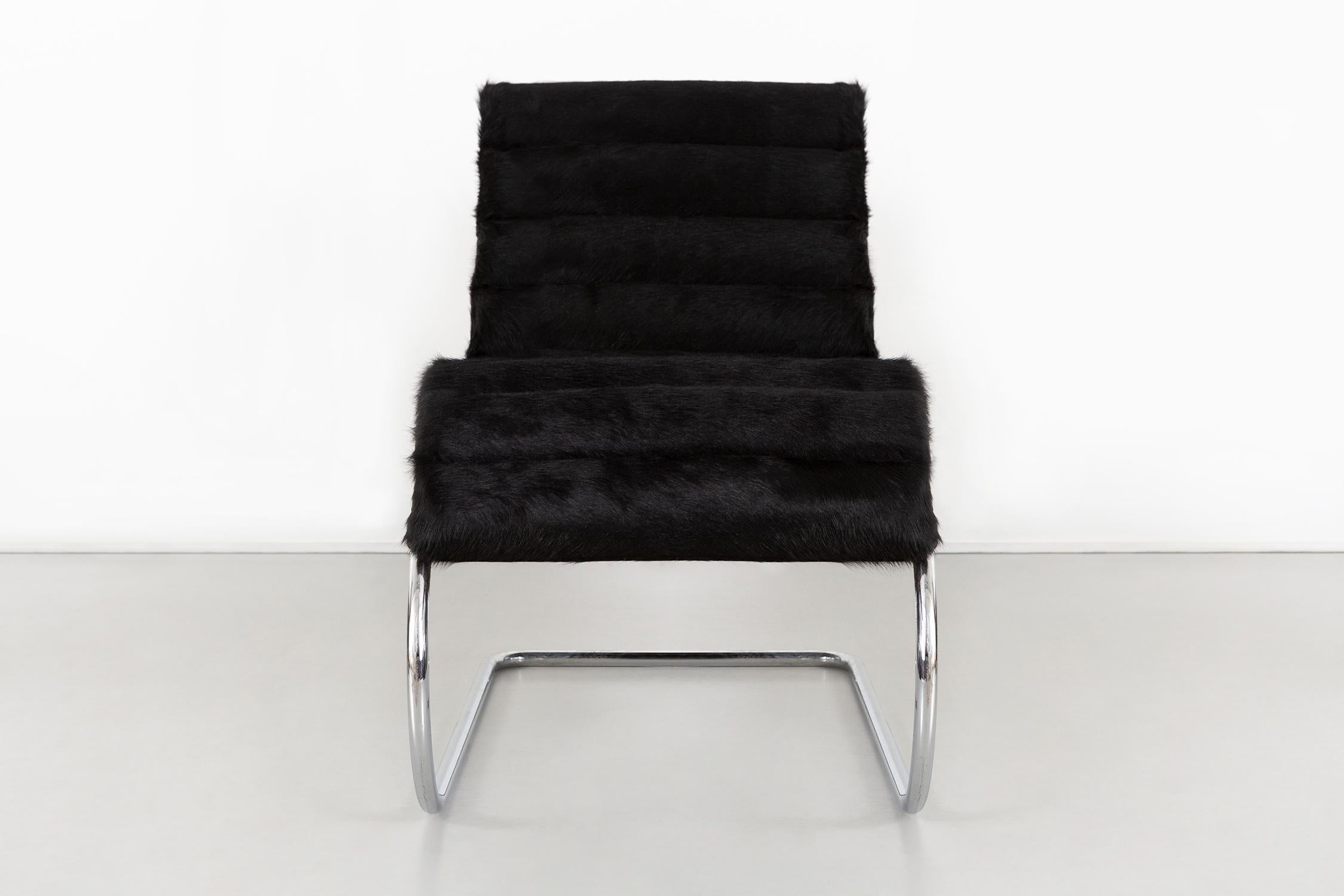 Modern Mies van der Rohe MR Chaise for Knoll Reupholstered in Brazilian Cowhide For Sale
