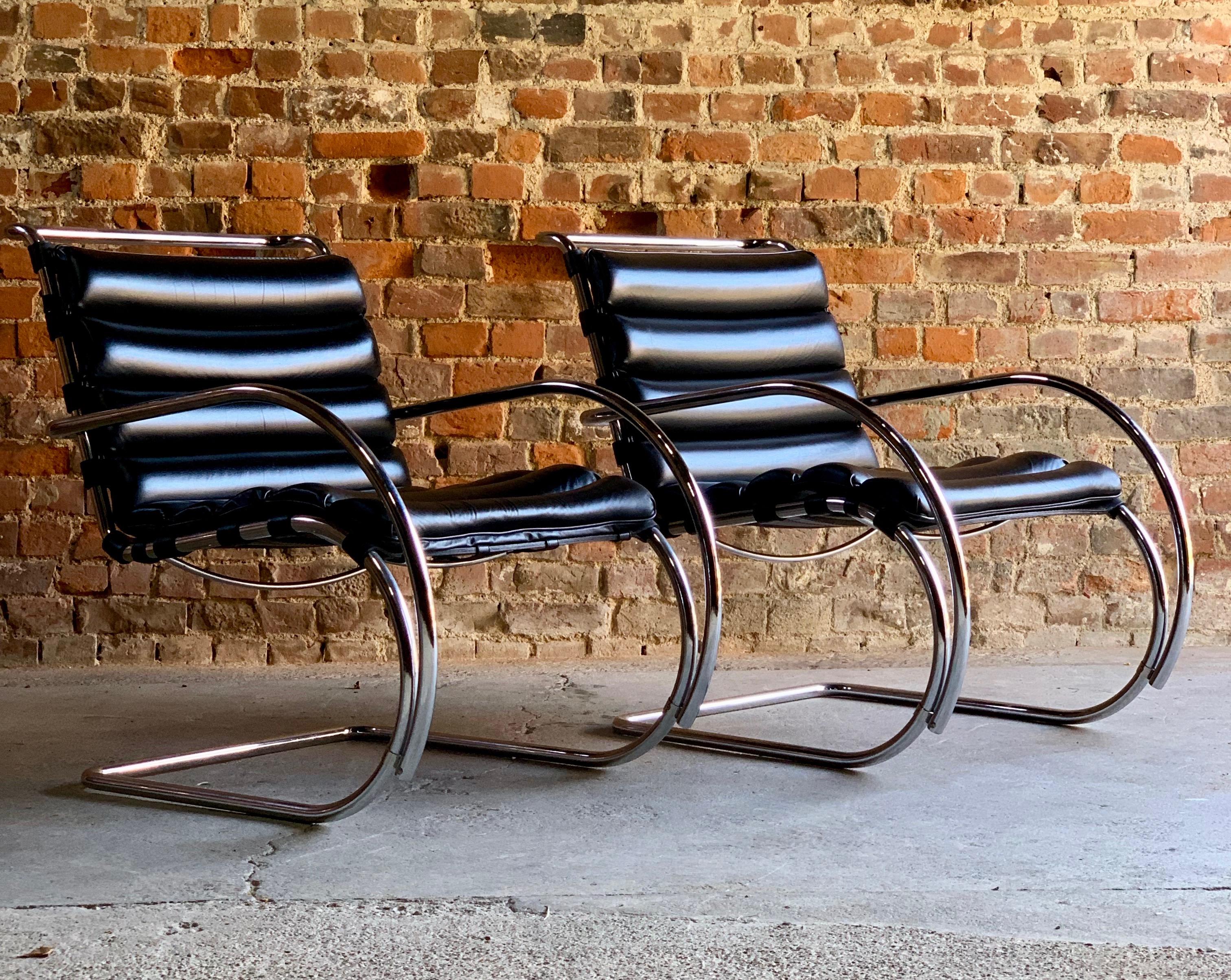Mies van der Rohe MR Lounge Chairs Black Leather Knoll Studio 3