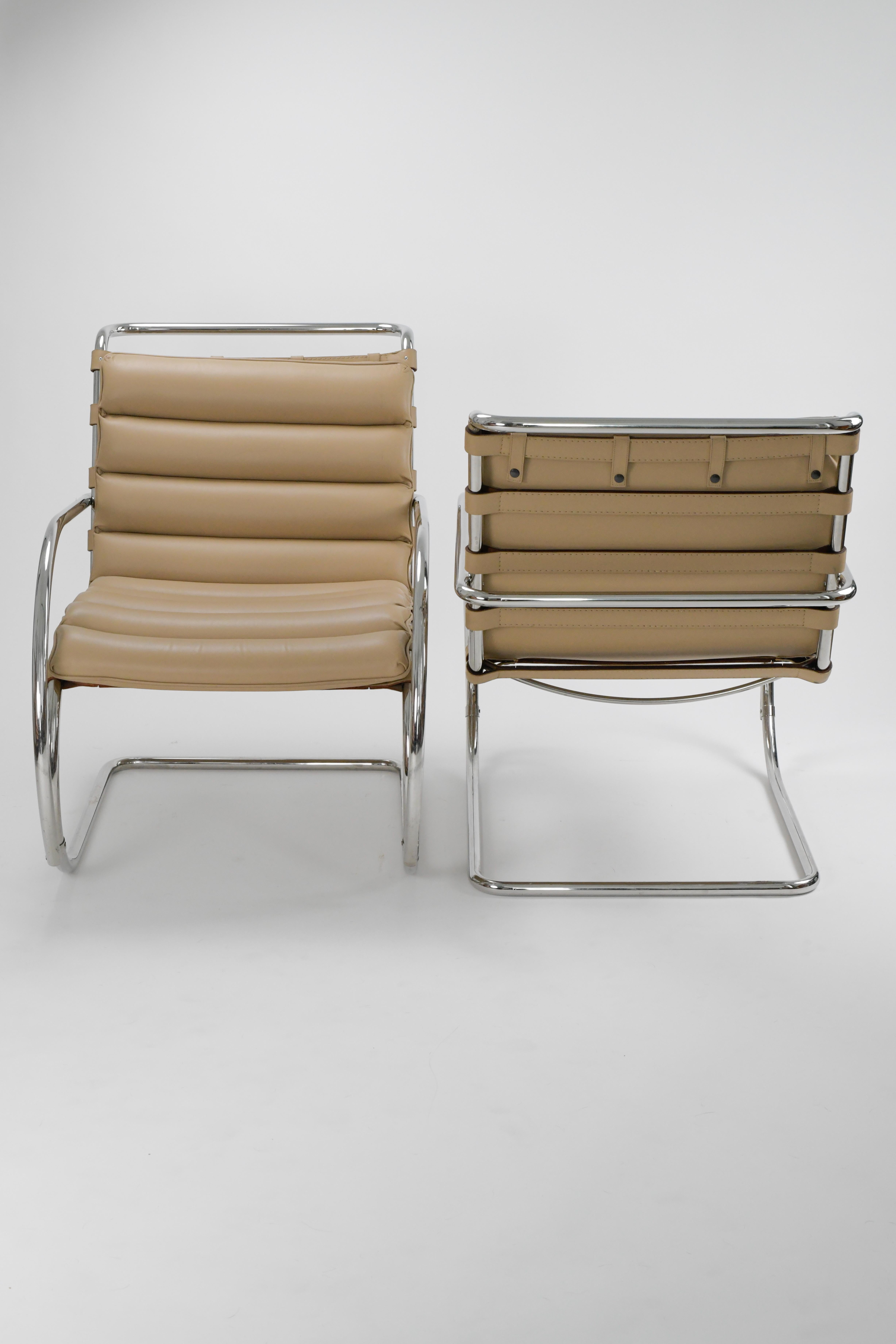 American Mies Van der Rohe MR Lounge Chairs for Knoll  For Sale