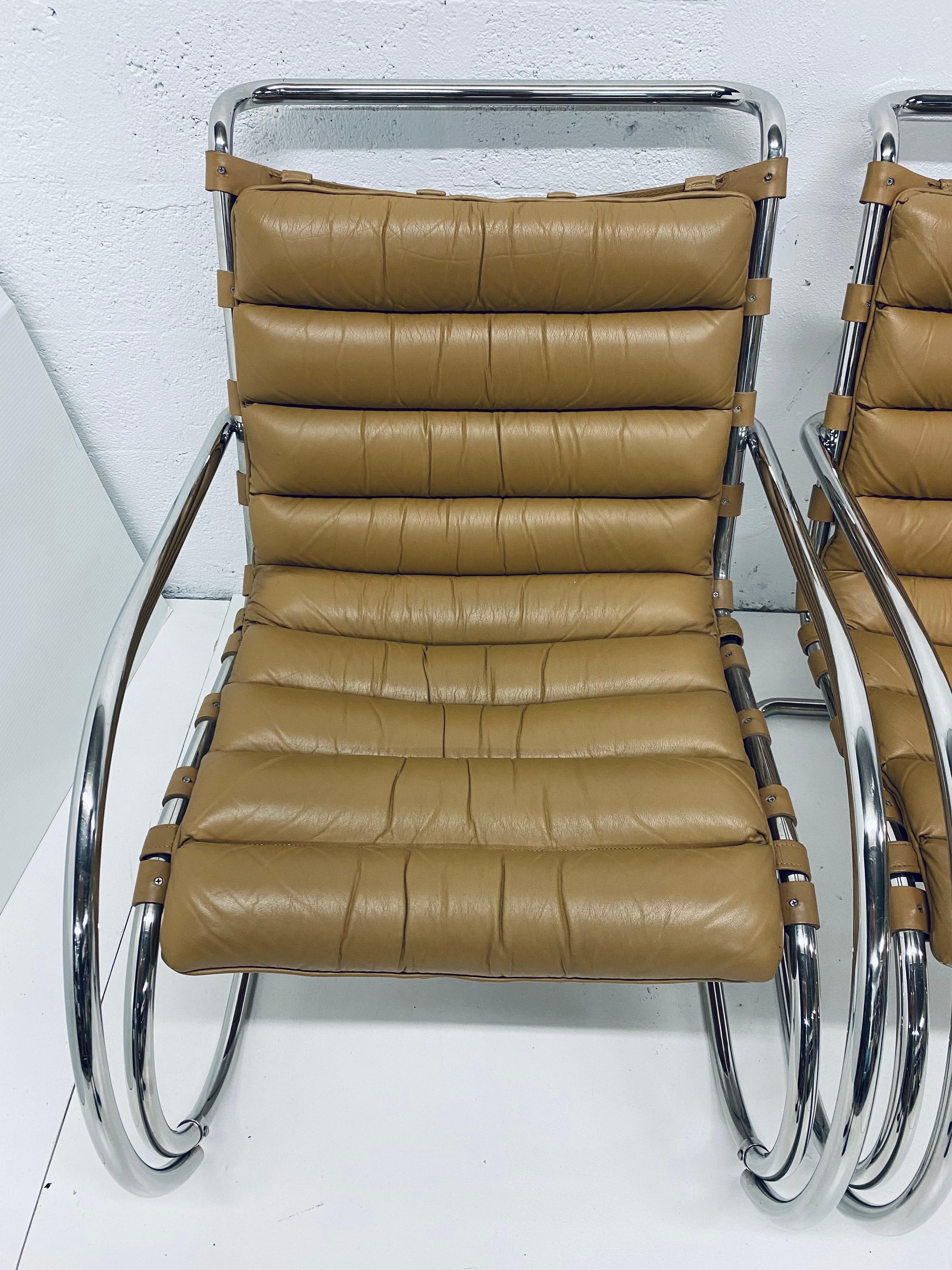 Italian Mies van der Rohe MR Lounge Chairs with Arms by Knoll, a Pair