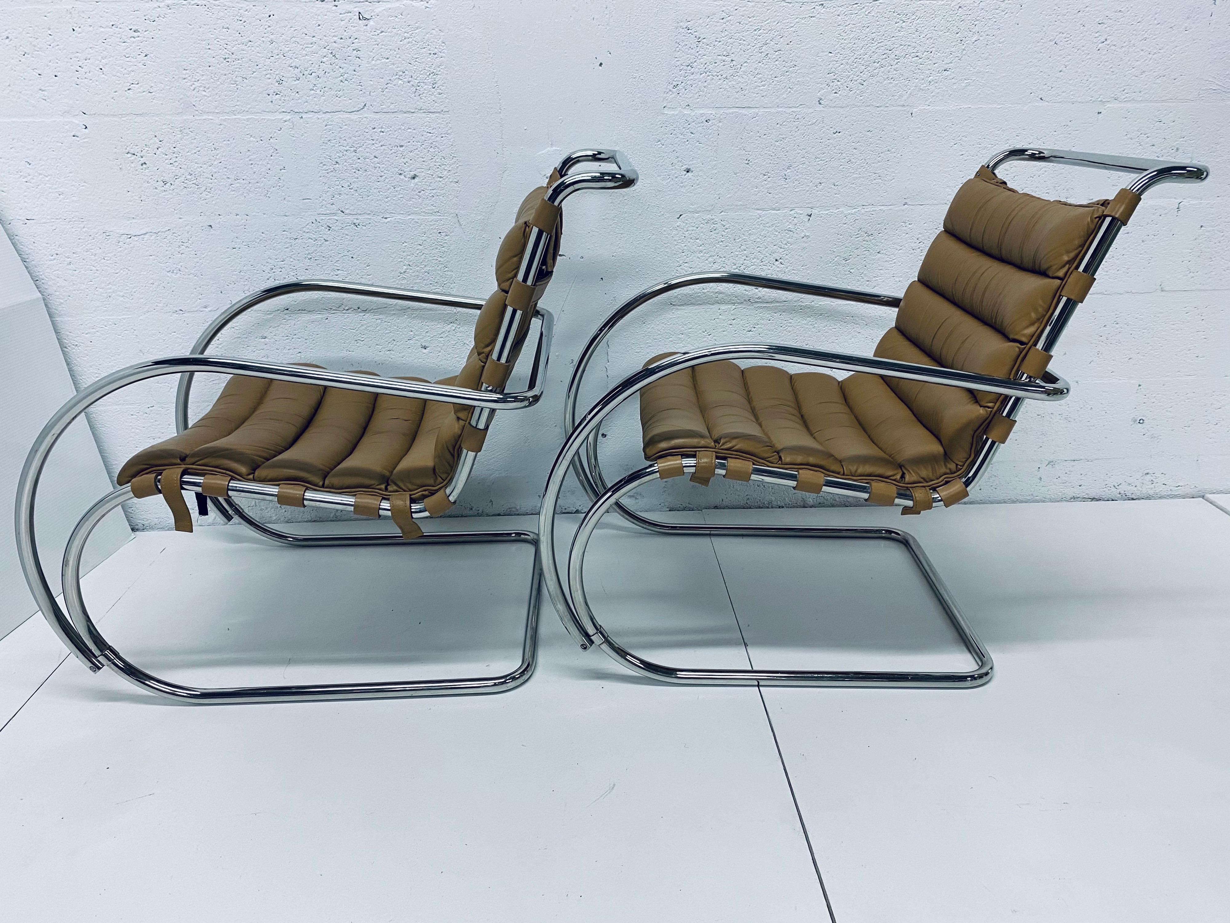 Mies van der Rohe MR Lounge Chairs with Arms by Knoll, a Pair 1