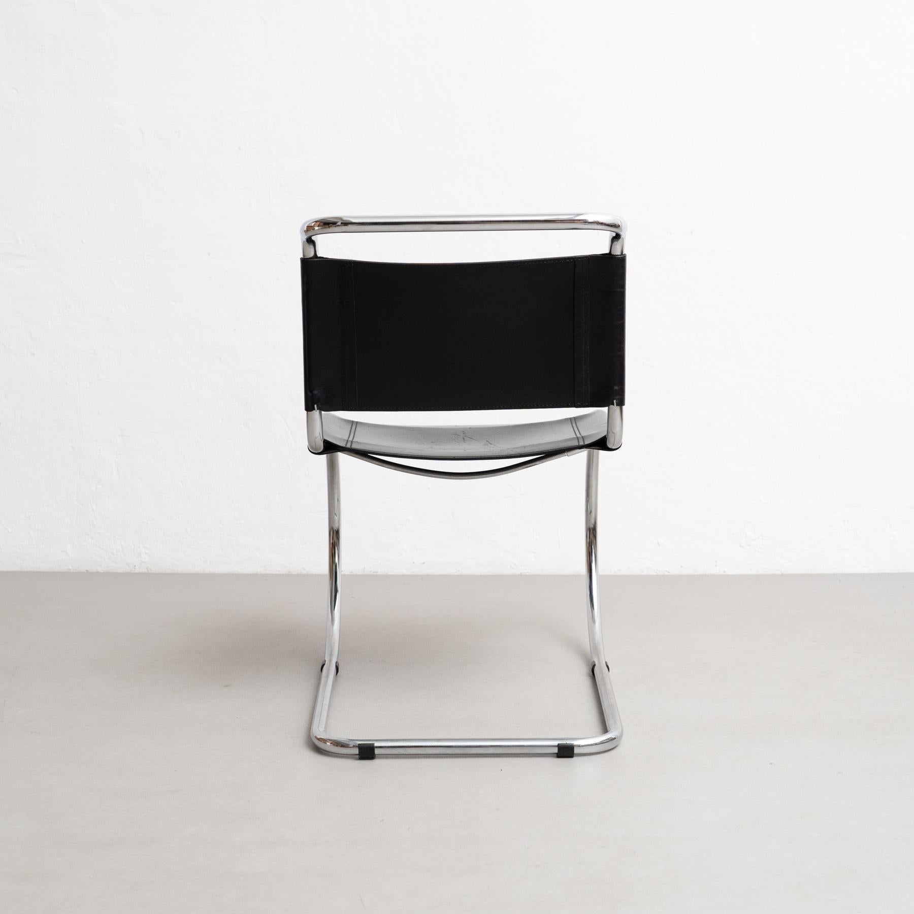 Mies van der Rohe MR10 Sessel aus schwarzem Leder, um 1960 (Moderne der Mitte des Jahrhunderts) im Angebot