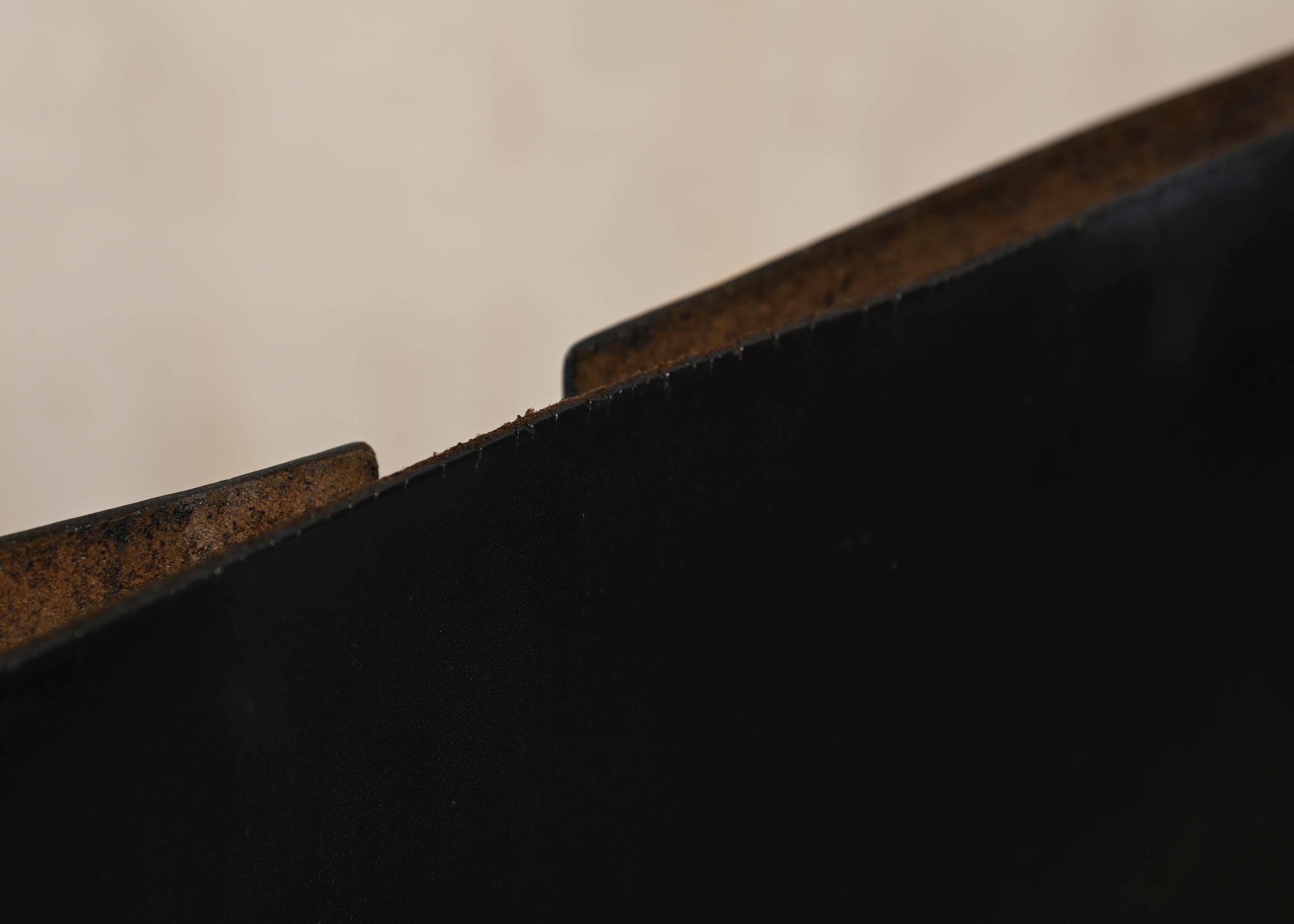 Chaises cantilever Mr10 en cuir noir Mies Van Der Rohe pour Gavina 4