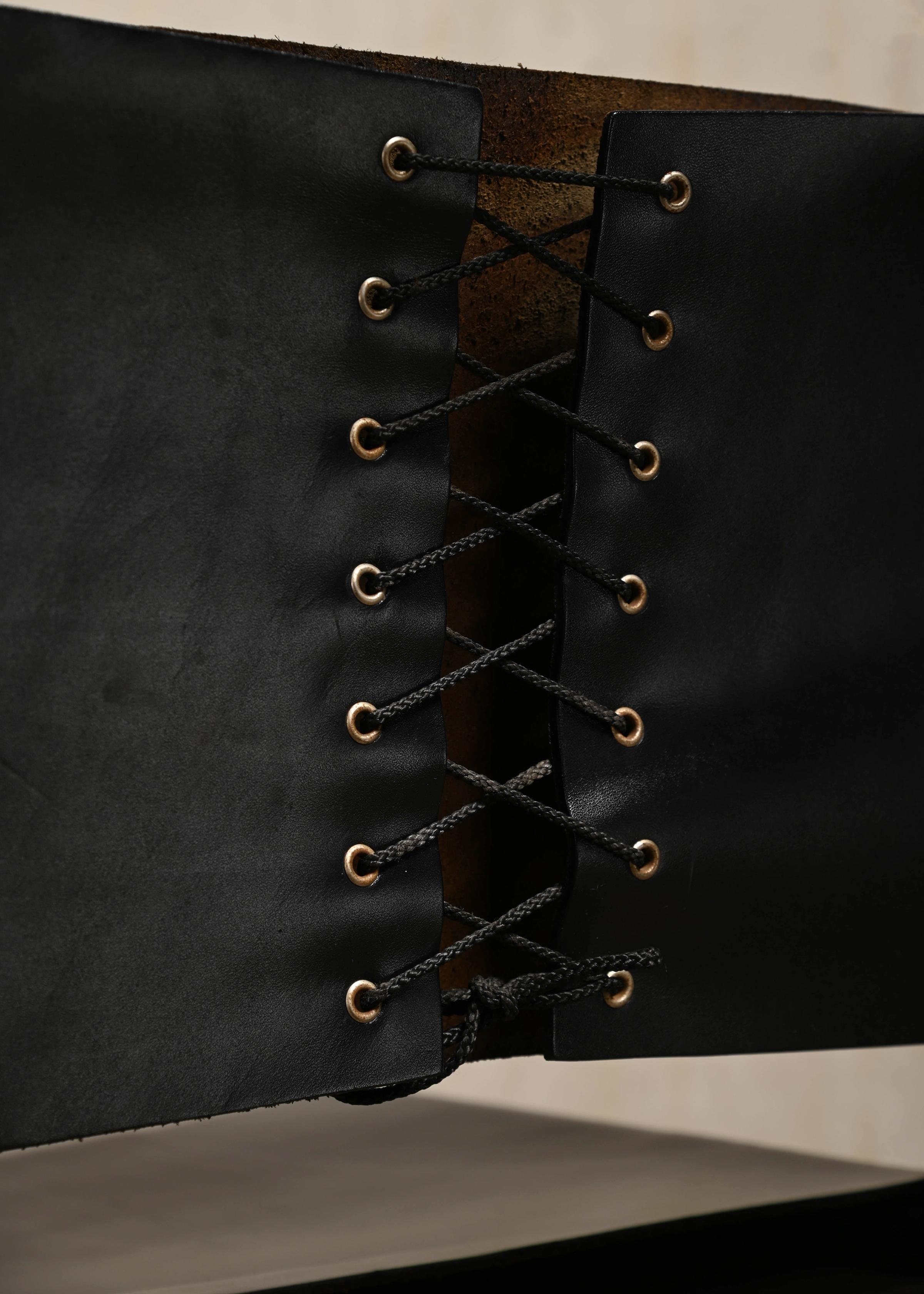Chaises cantilever Mr10 en cuir noir Mies Van Der Rohe pour Gavina 10