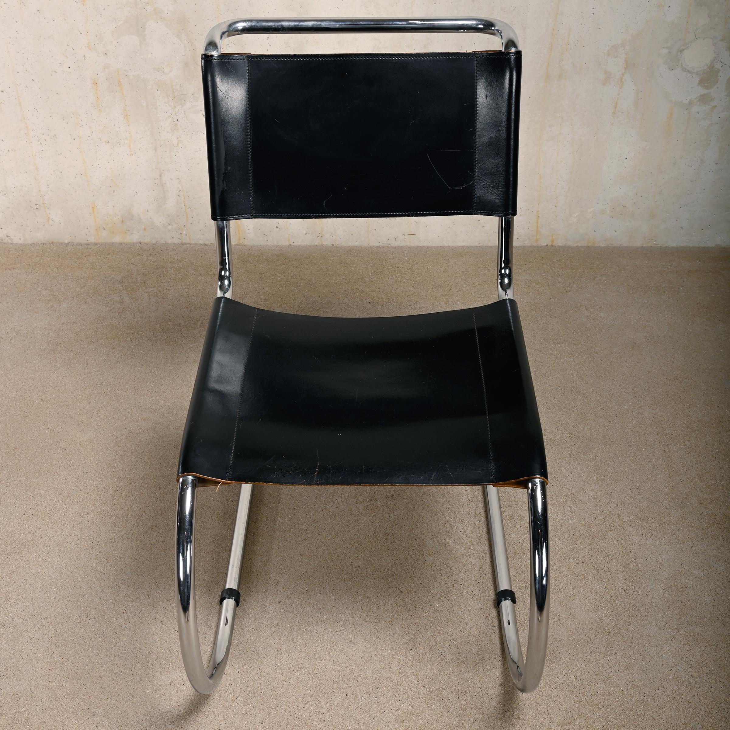 Mies Van Der Rohe MR10 Freischwingende Stühle aus schwarzem Leder für Thonet 8