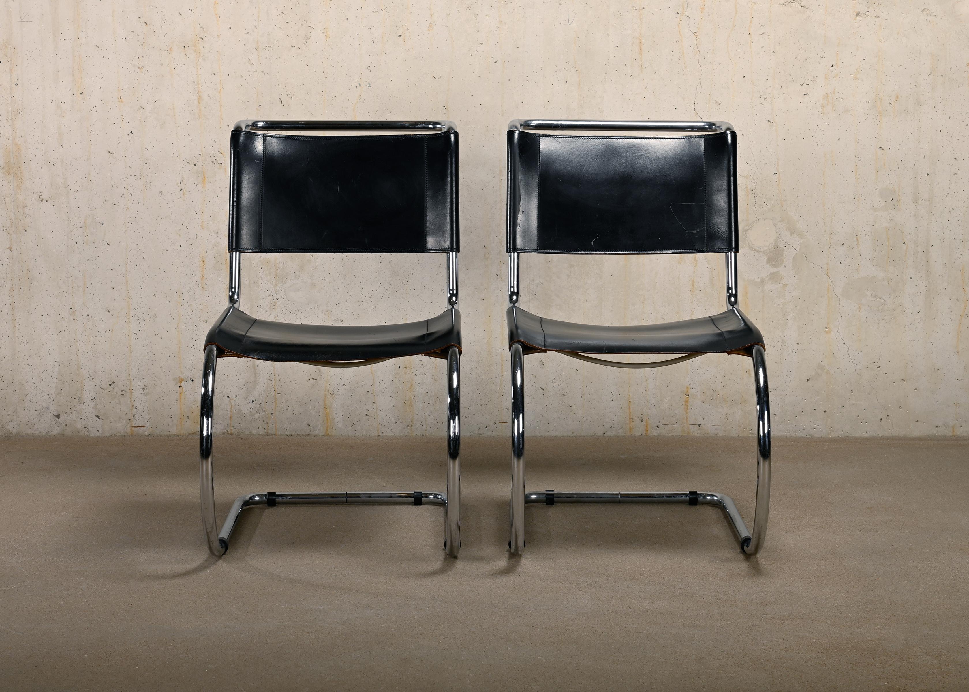 Early 20th Century Mies Van Der Rohe MR10 Cantilever Chairs in Black Leather for Thonet