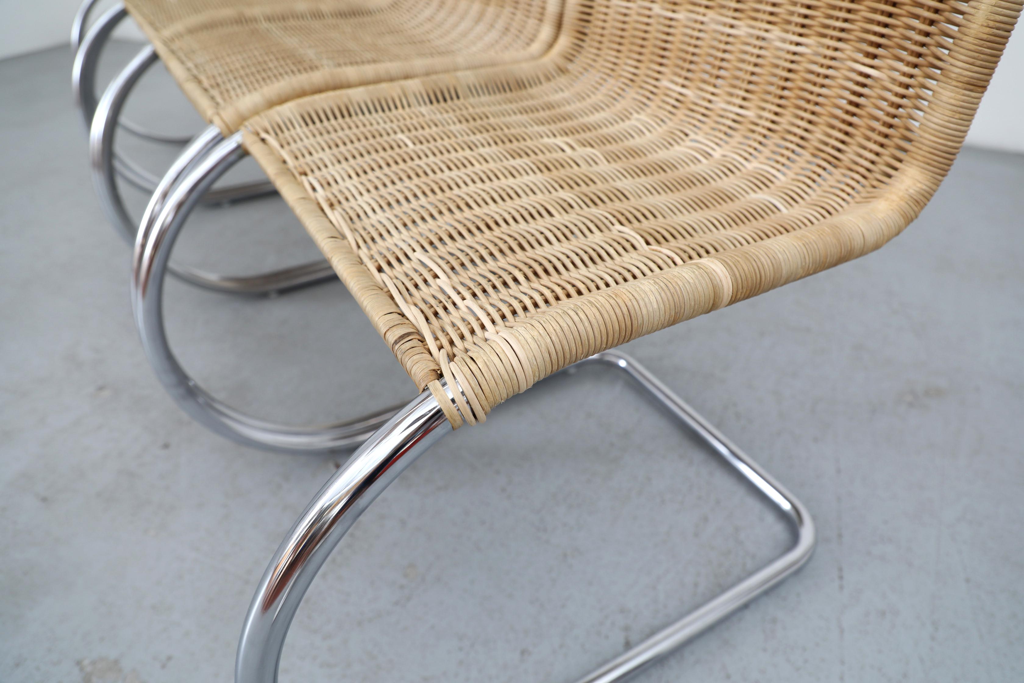 Mies van der Rohe MR10 Stühle Satz von vier 1970er Rattan Chrom Gavina Italien im Angebot 4