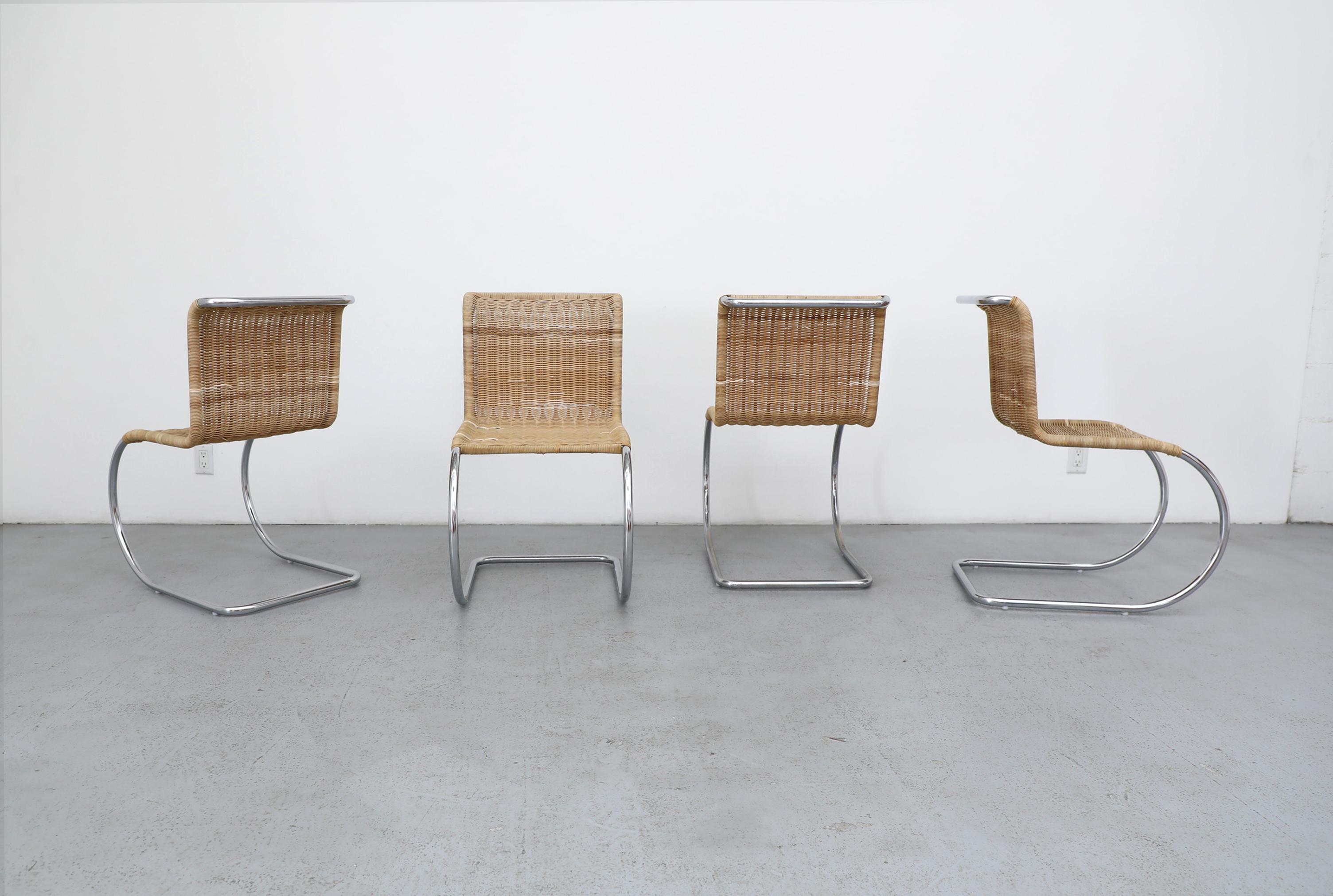 Mies van der Rohe MR10 Stühle Satz von vier 1970er Rattan Chrom Gavina Italien (Italienisch) im Angebot