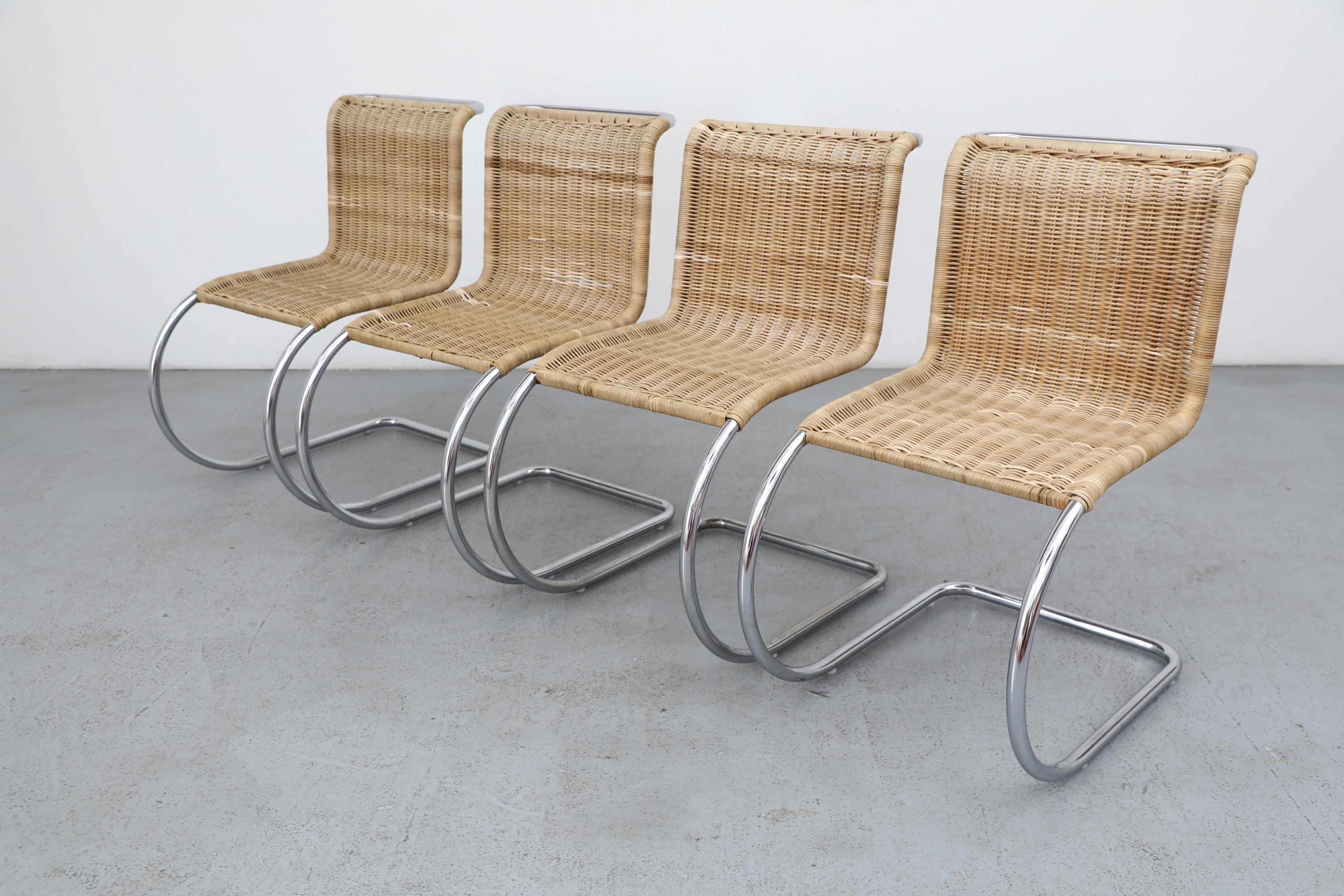 Mies van der Rohe MR10 Stühle Satz von vier 1970er Rattan Chrom Gavina Italien im Angebot 1