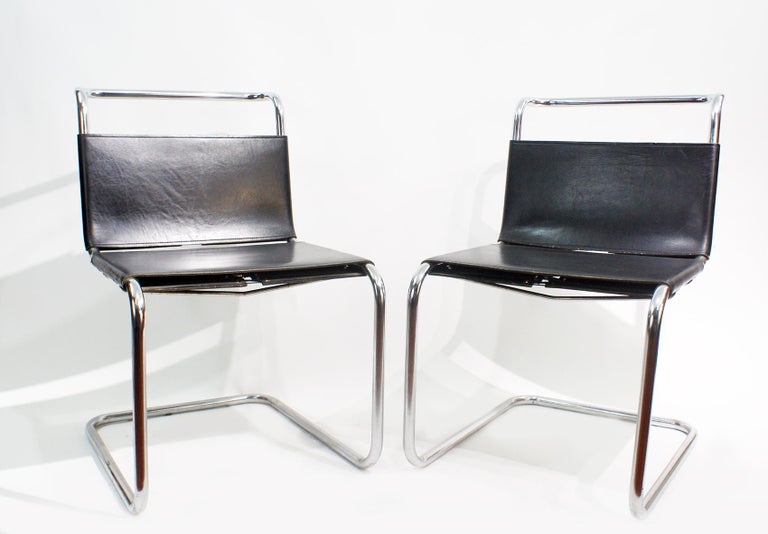 A pair of vintage Mies van der Rohe cantilever lounges, model MR 10 produced by Knoll International
The chair features Black belting leather used as slings for the backrest and seat, and tubular chrome-plated steel.
Ludwig Mies van der Rohe was