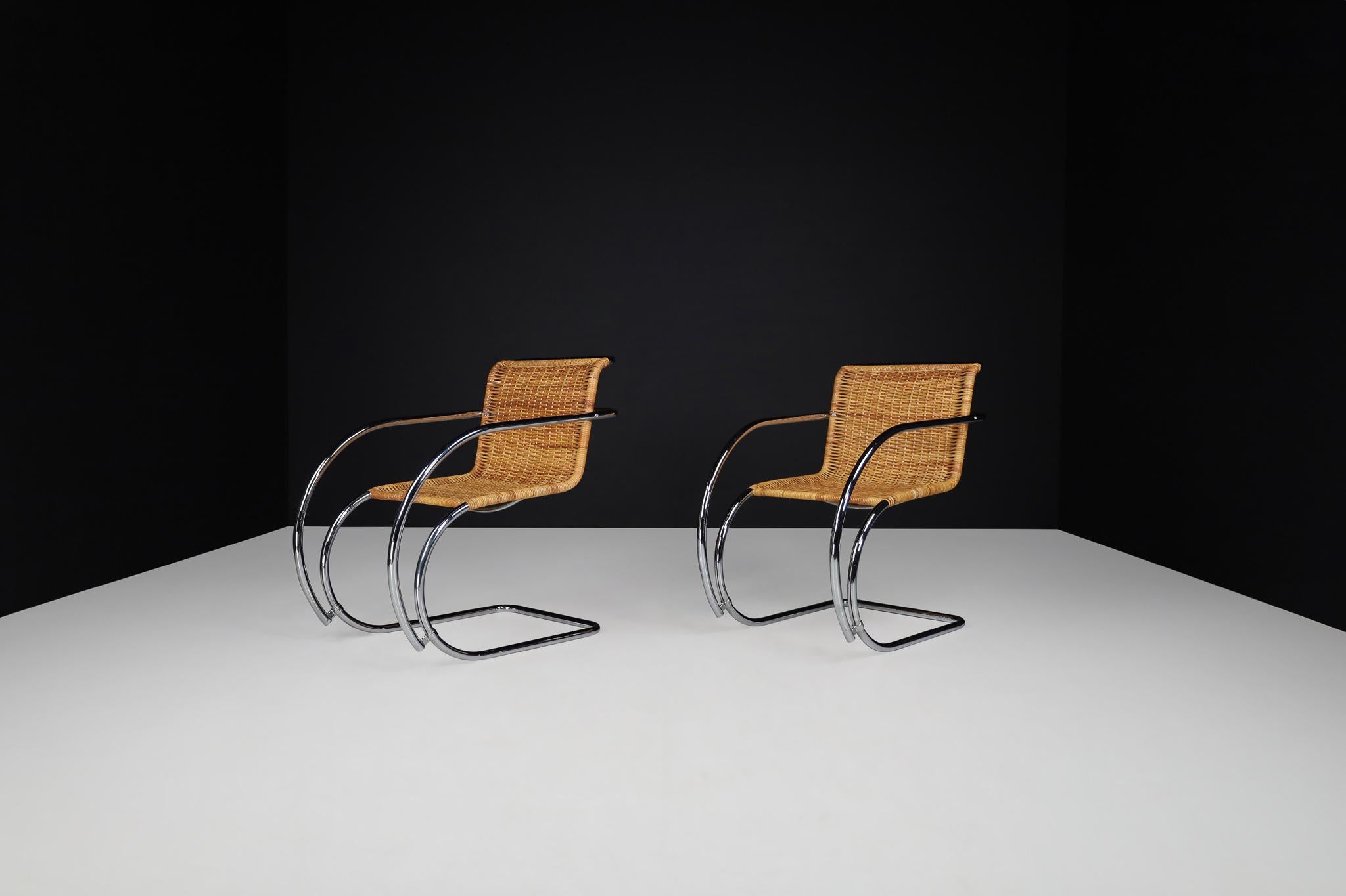 Mies Van Der Rohe MR20 Chrome & Wicker Lounge Chairs, 1970s In Good Condition For Sale In Almelo, NL