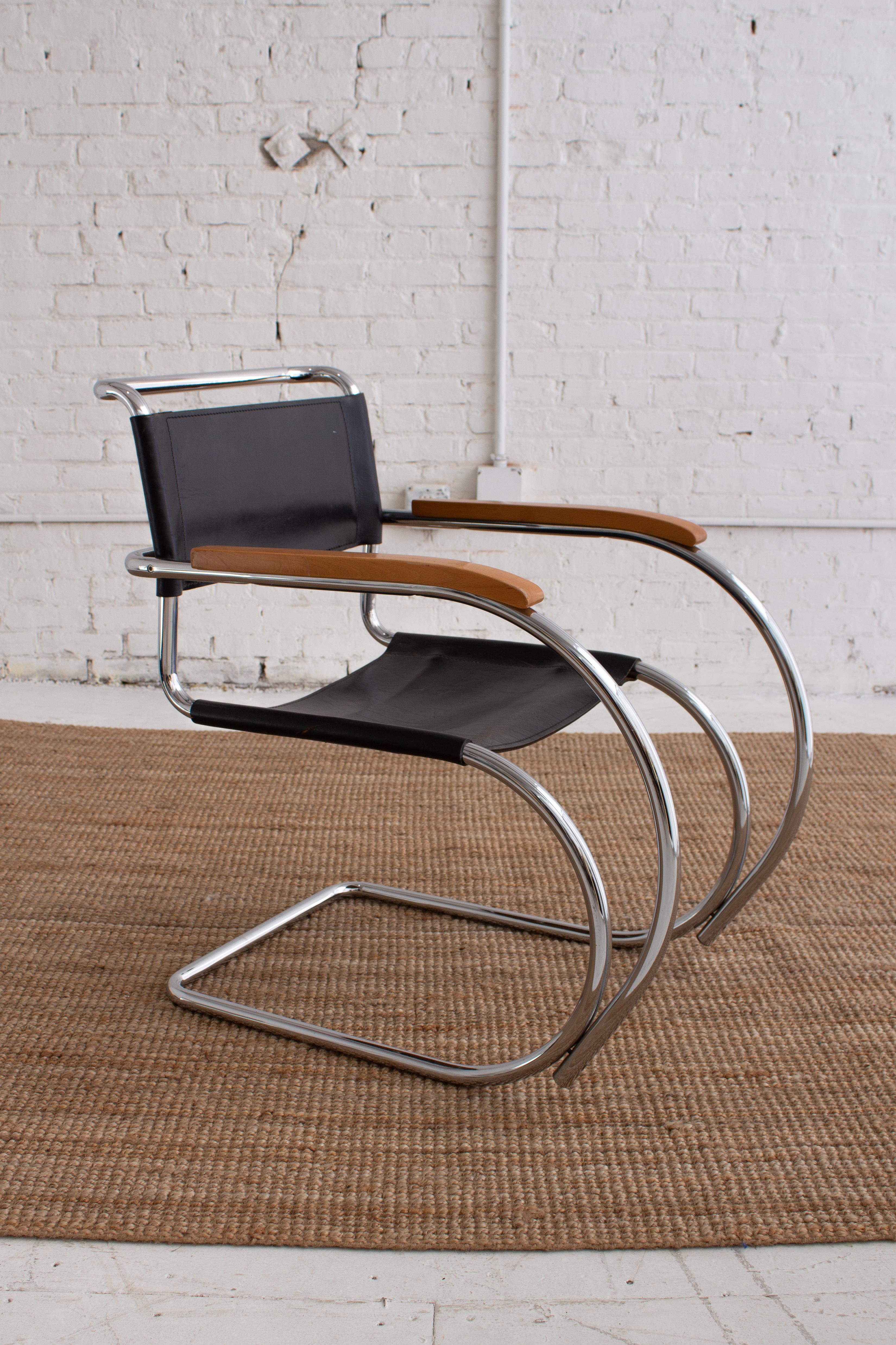 Bauhaus Mies Van Der Rohe Mr20 Leather & Chrome Lounge Chair