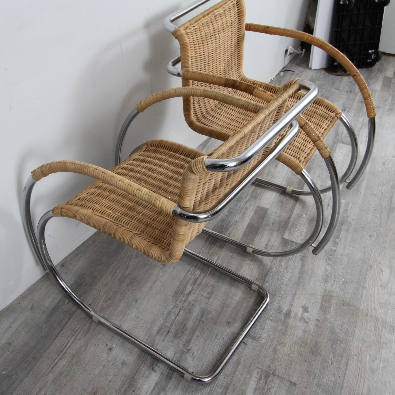 Mies van der Rohe MR20 Rattan Dining Chairs In Good Condition For Sale In New London, CT