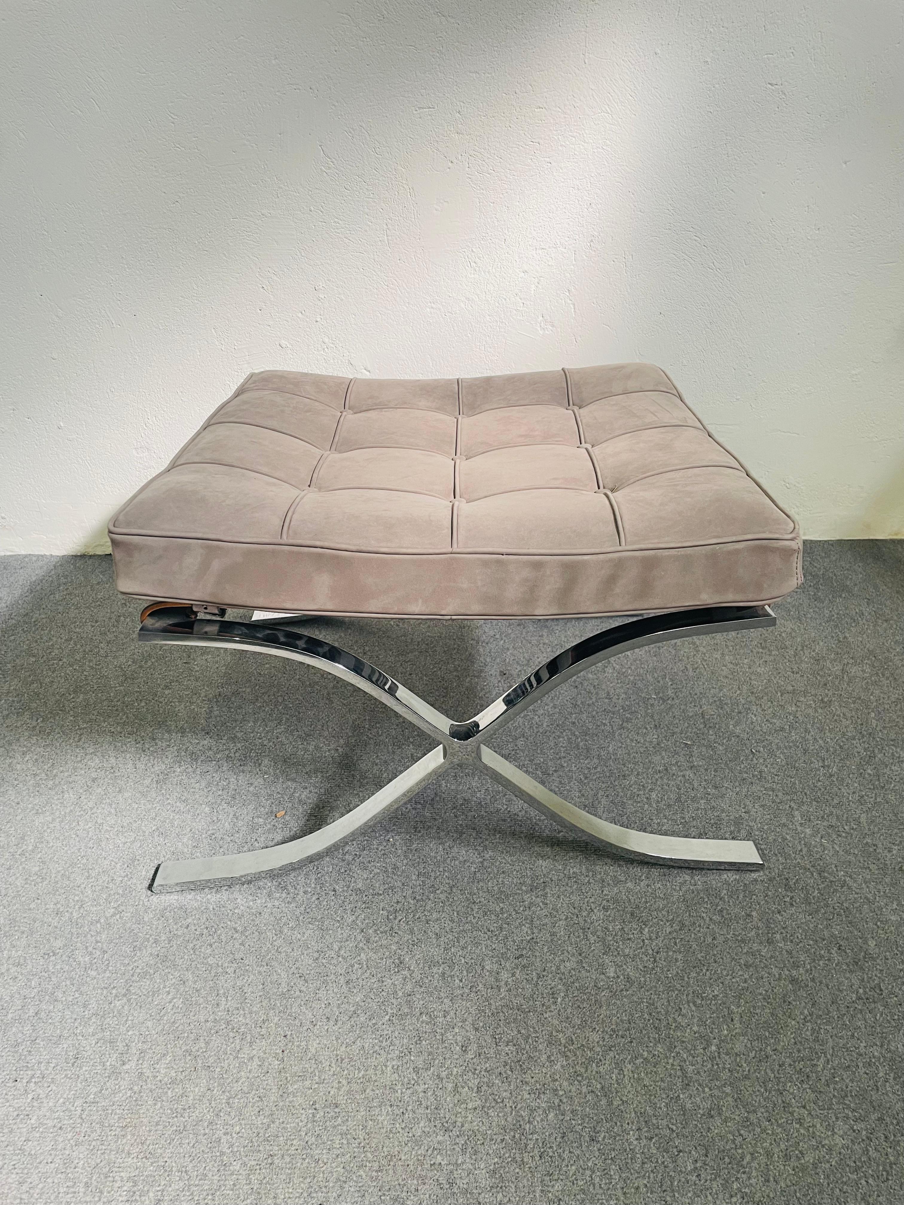 Mid-Century Modern Mies Van Der Rohe, Ottoman Barcelona pour Knoll en vente