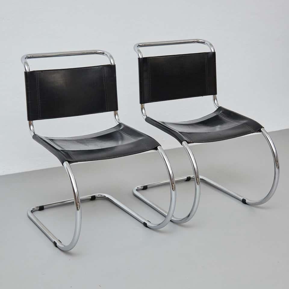 Mies van der Rohe Set of 4 MR10 Black Leather Easy Chairs, circa 1960 13