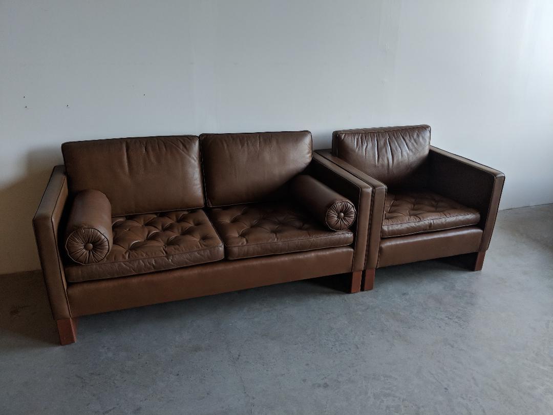 Mies van der Rohe Settee for Knoll International In Good Condition In Providence, RI