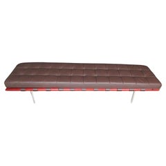 Banc de style Mies van der Rohe