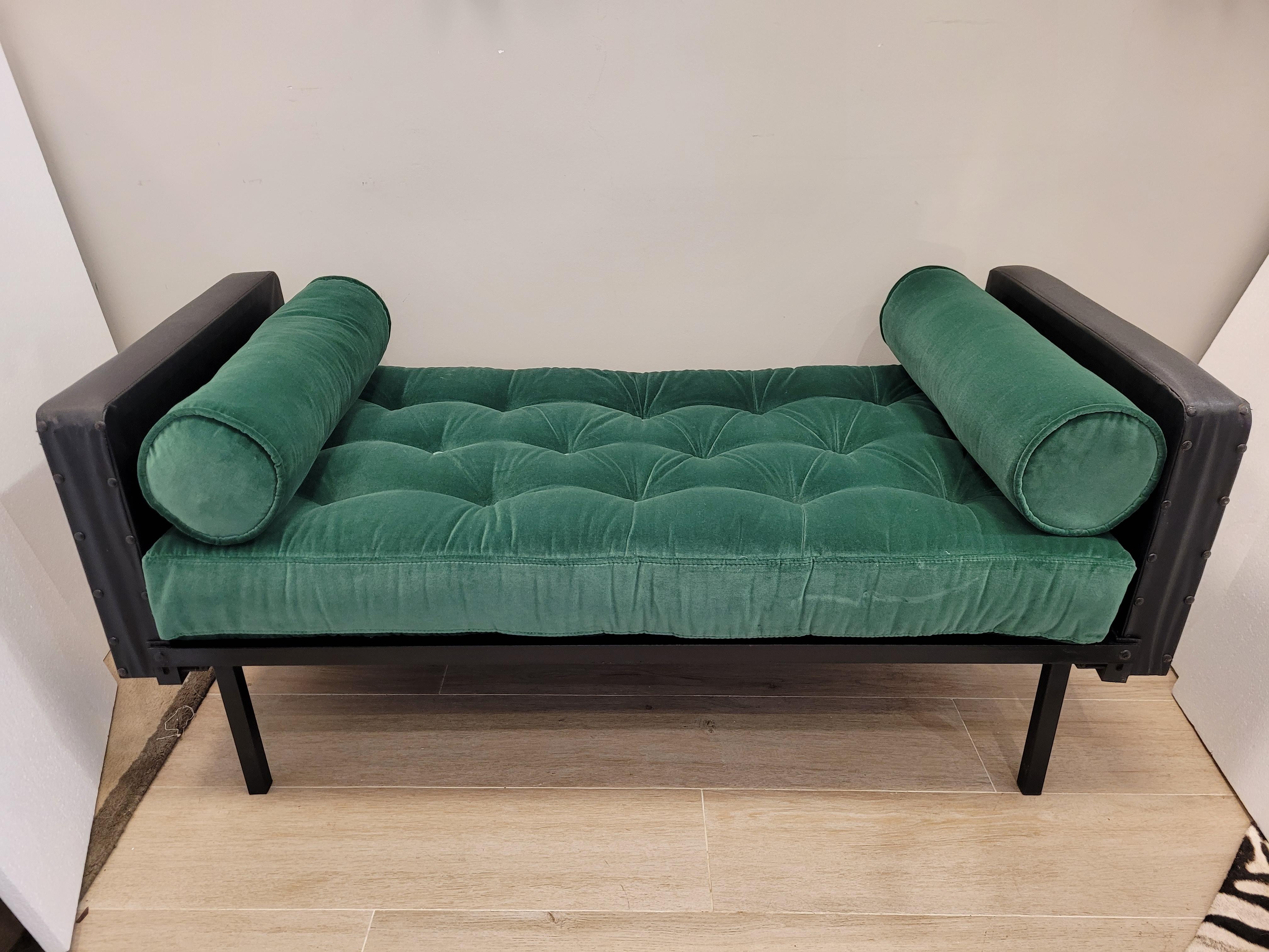 Mies Van der Rohe style Black green Daybed, Mid-century For Sale 5