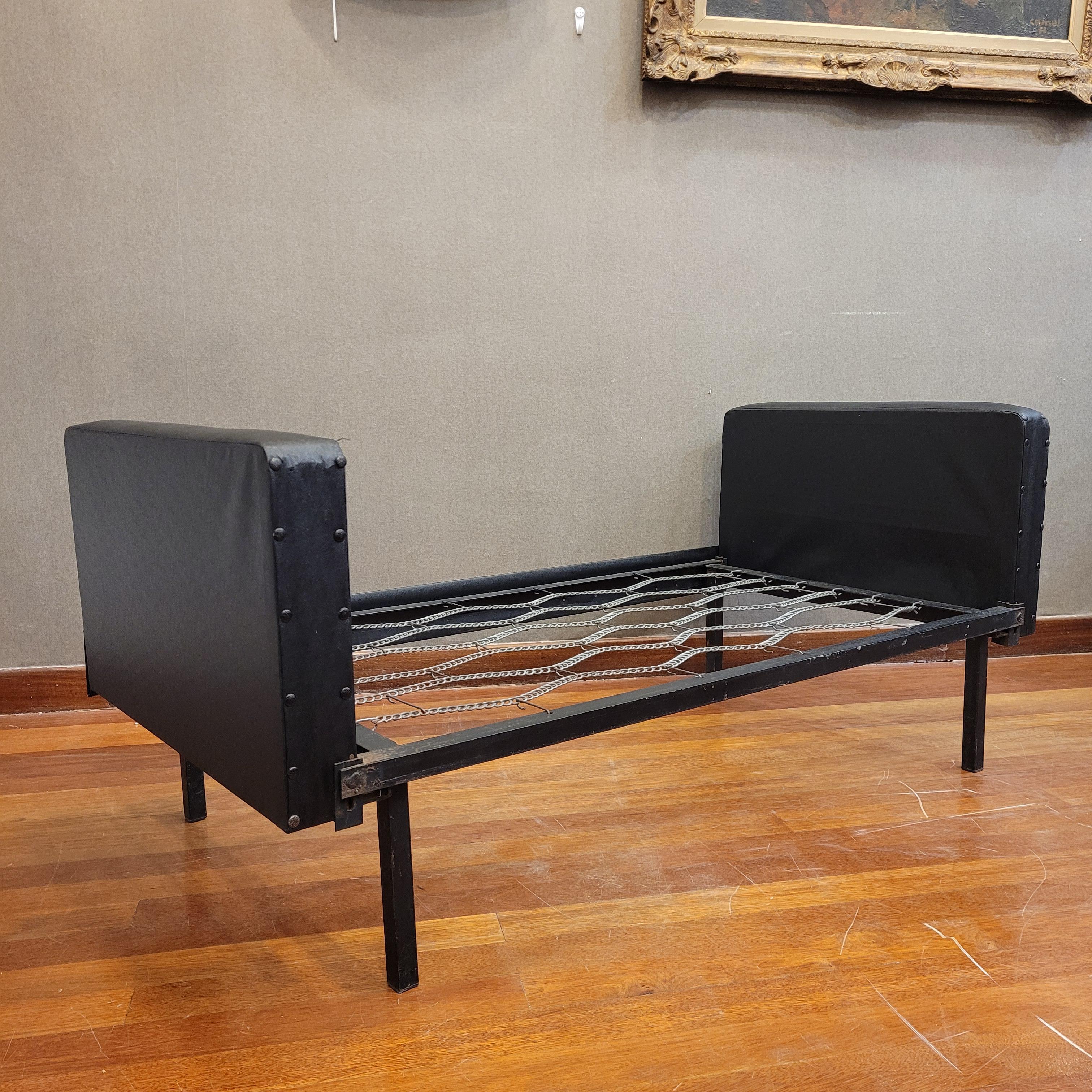 Bauhaus Mies Van der Rohe style Black green Daybed, Mid-century For Sale