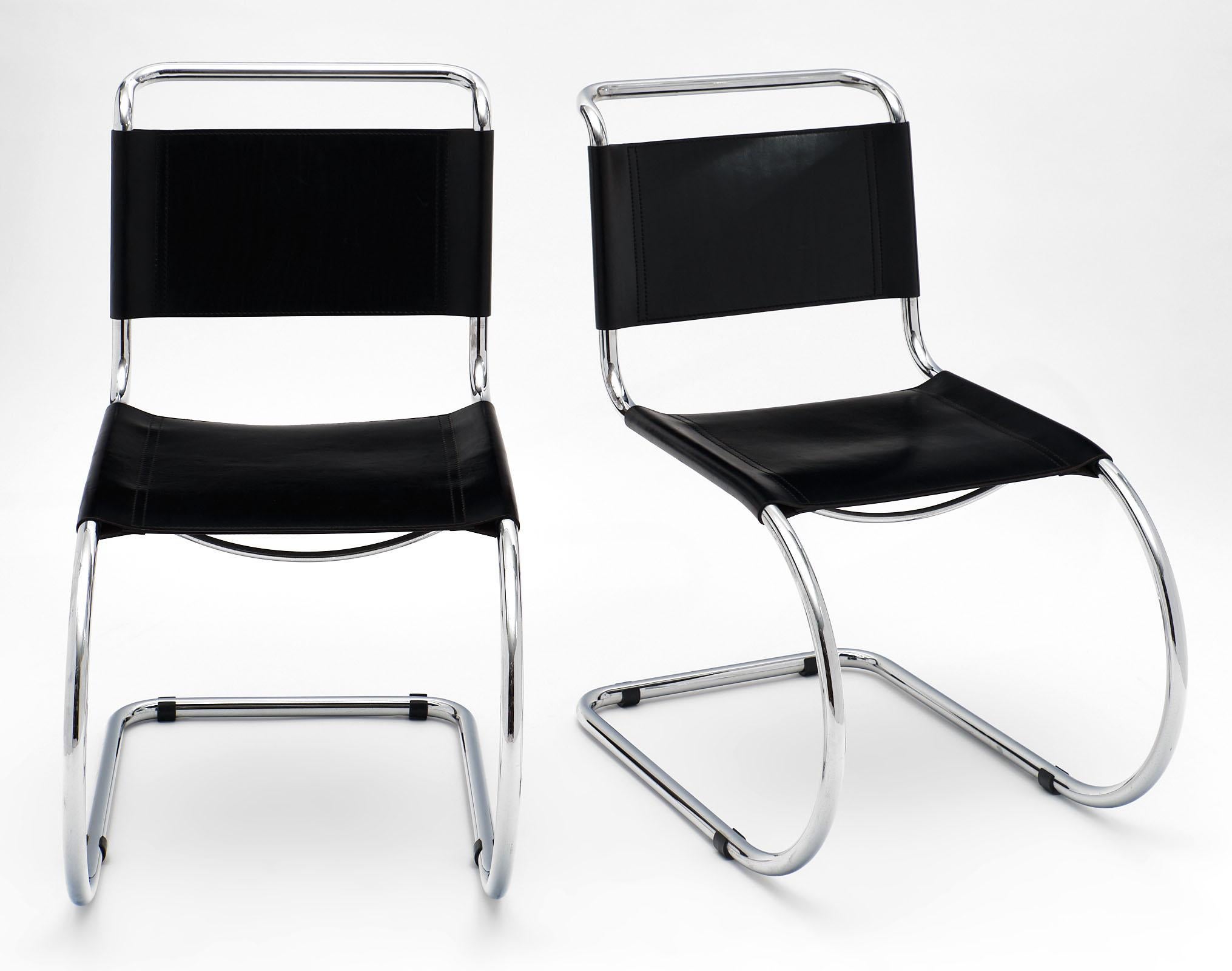 Mies van der Rohe Vintage Cantilever Chairs 2