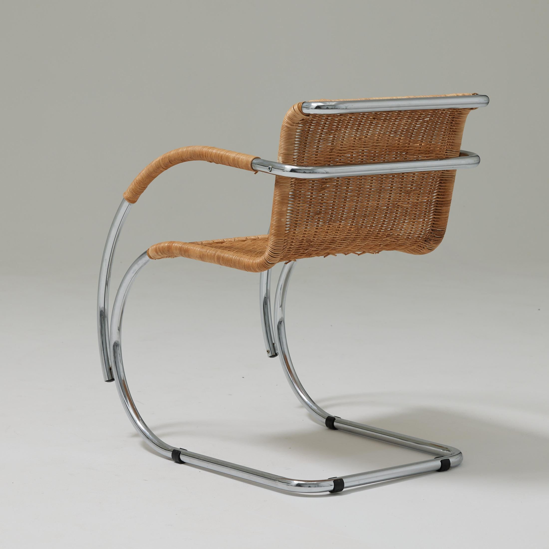 Mies van der Rohe armchair mr20. Disegned circa 1928, manufactured in the 70s by unknown manufacturer.
Frame tubular steel chromed.

In good original condition, preserving a beautifull patina, with minor wear consistent on age and use.

Ludwig Mies